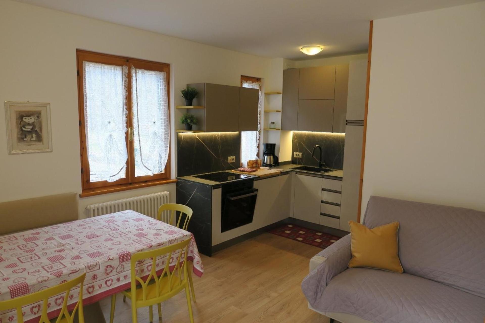 Ferienwohnung für 4 Personen 2 Kinder ca 75 qm in Pur-Ledro, Trentino Ledrosee - a83100 view 2