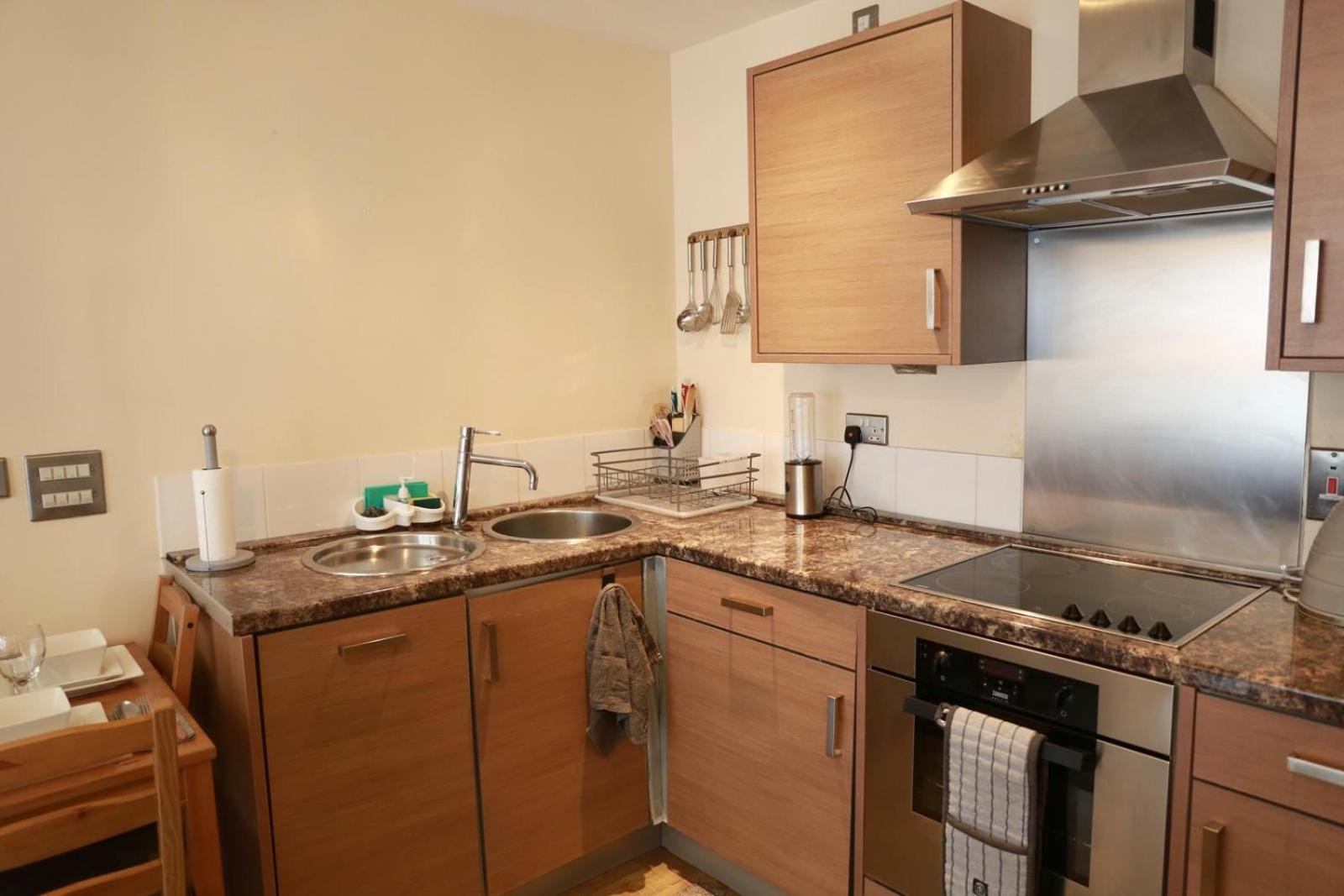 Birmingham Vacations - Apartment In Birmingham New Street city centre is beautiful and comfortable - Property Image 5