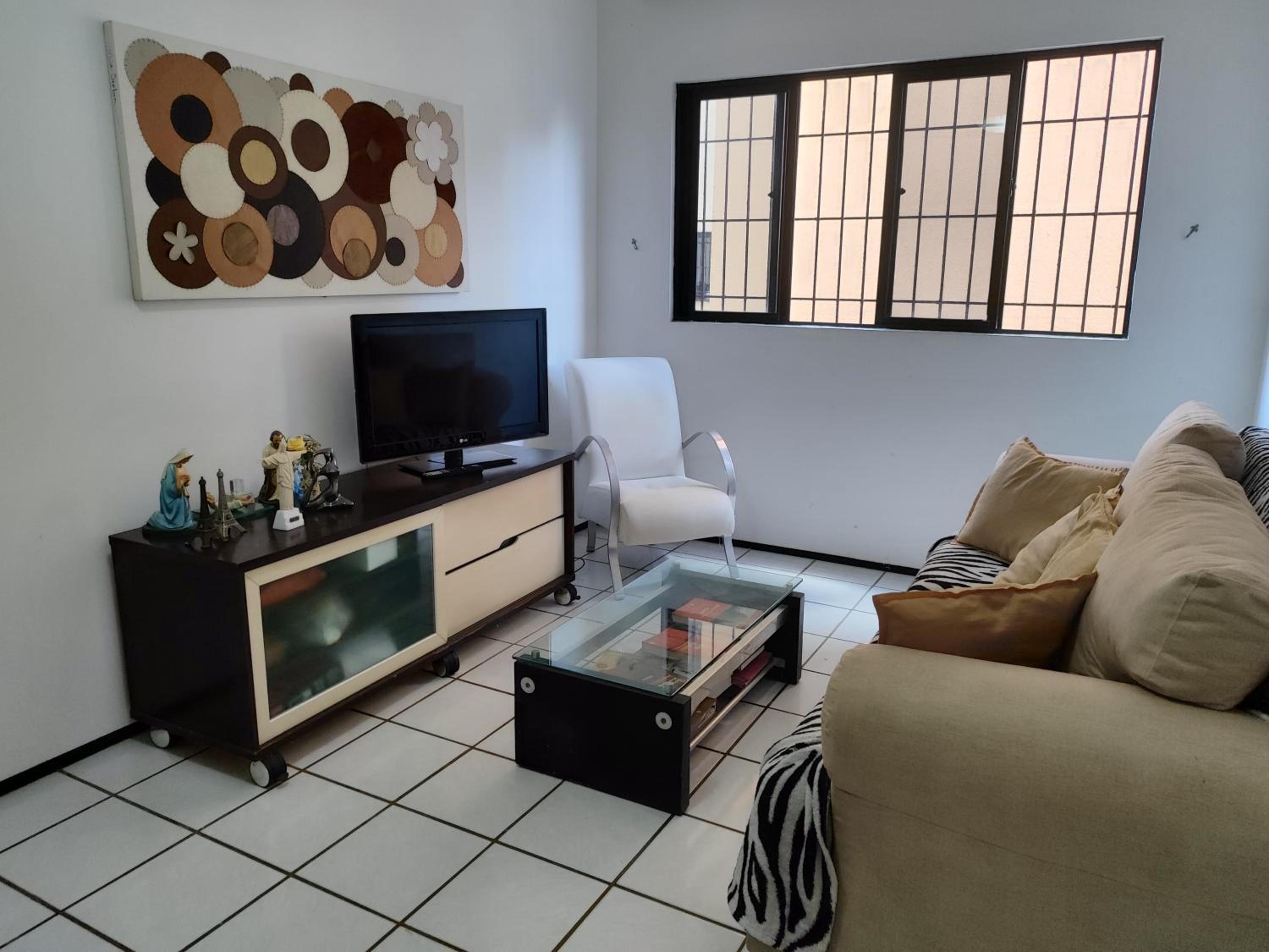 Apartamento 3 quartos no Cambeba