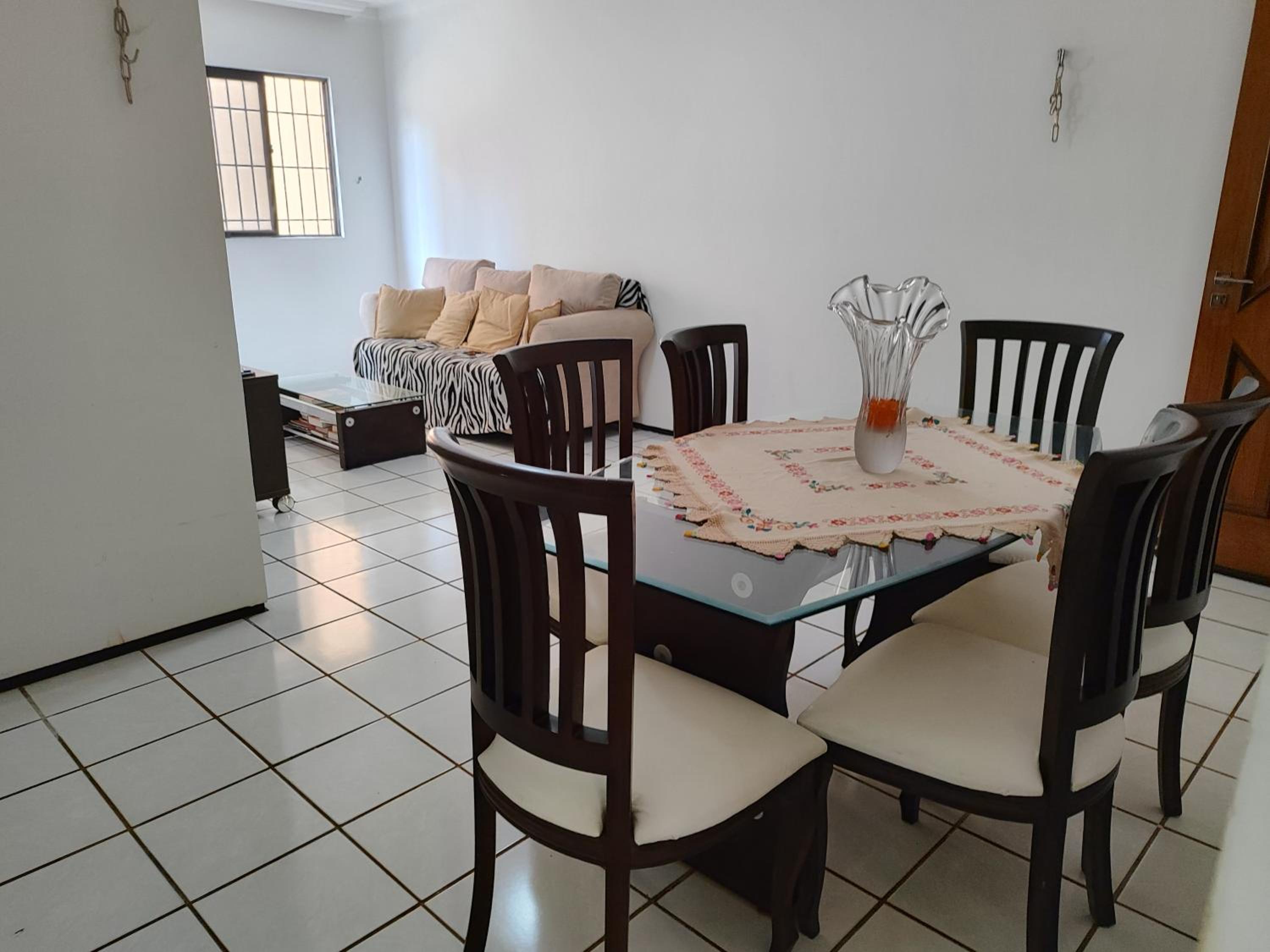 Apartamento 3 quartos no Cambeba