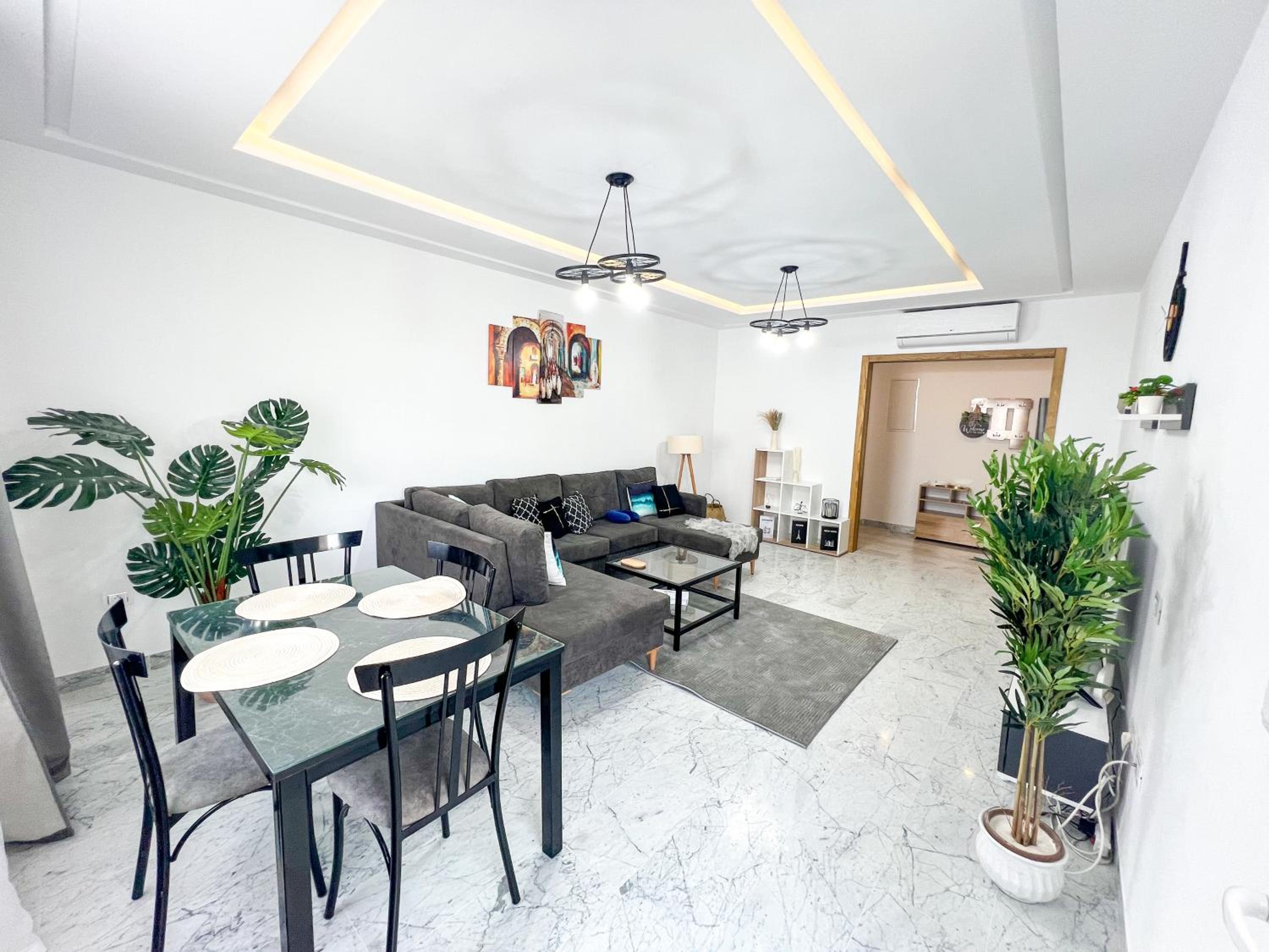 Modern 2 bedroom flat in Jardins Menzah view 3