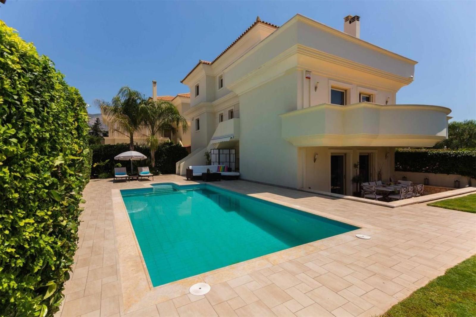 Guest apartment within a villa in Lagonissi view 3