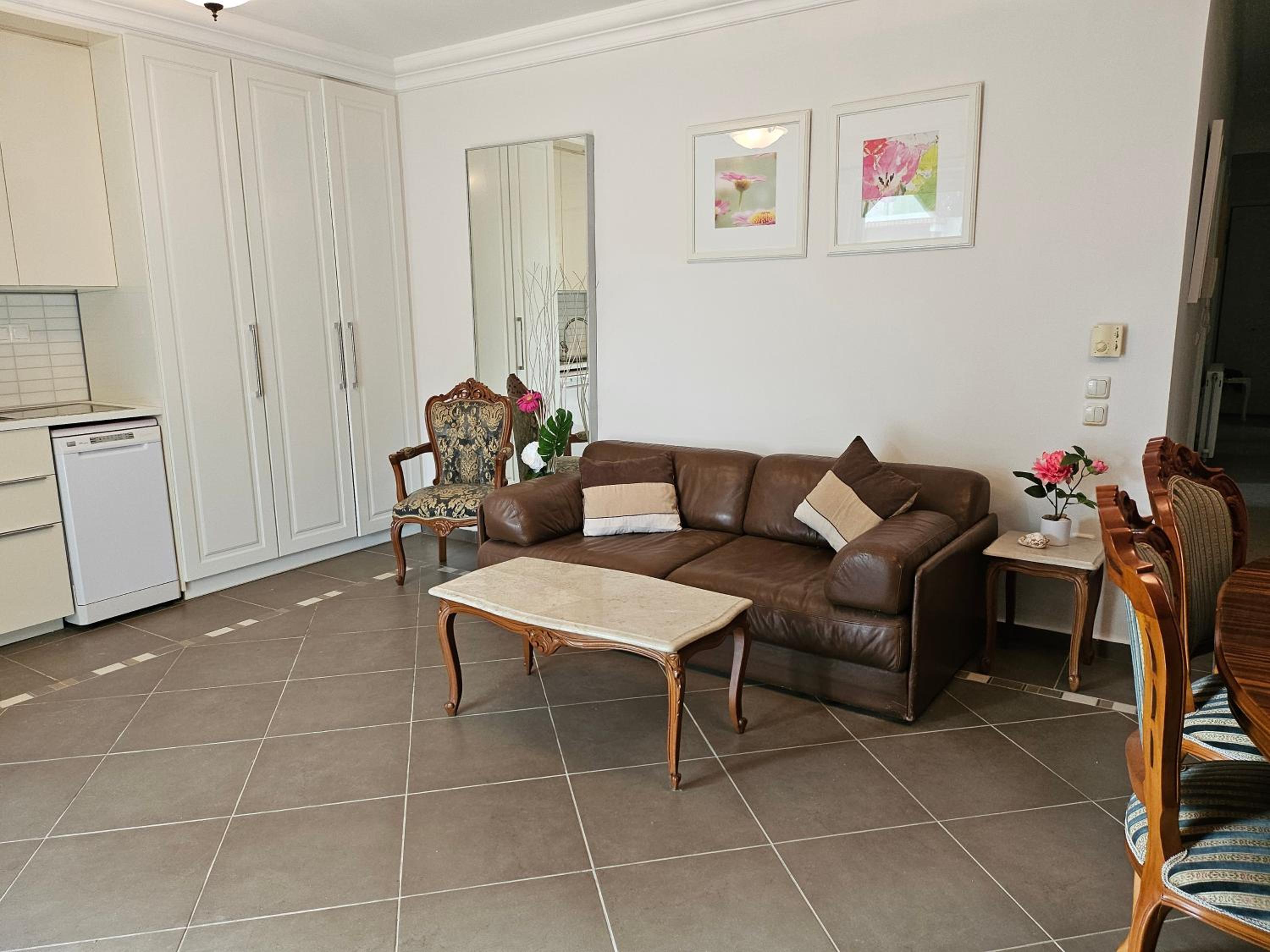 Guest apartment within a villa in Lagonissi view 5