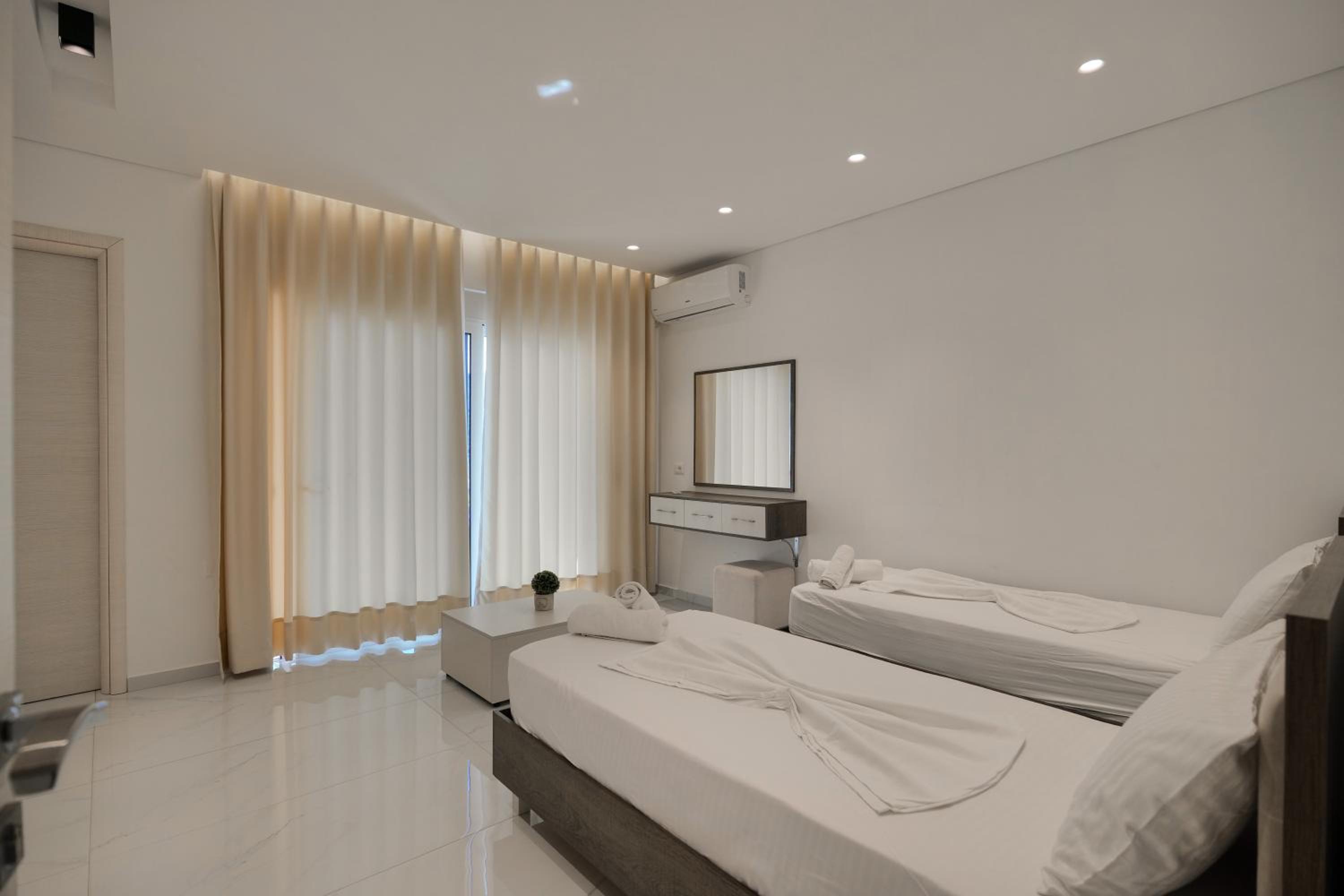 Fabeno Villa