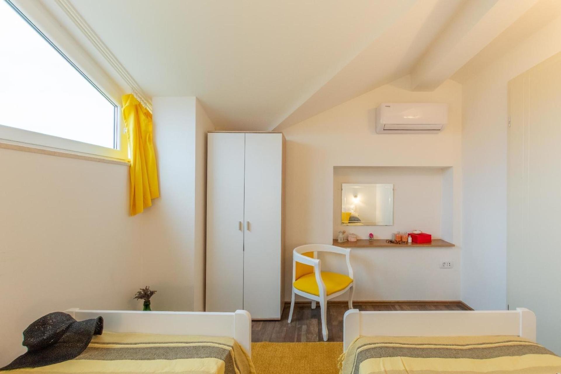 Ferienhaus mit Privatpool für 6 Personen ca 140 qm in Marčana, Istrien Südküste von Istrien