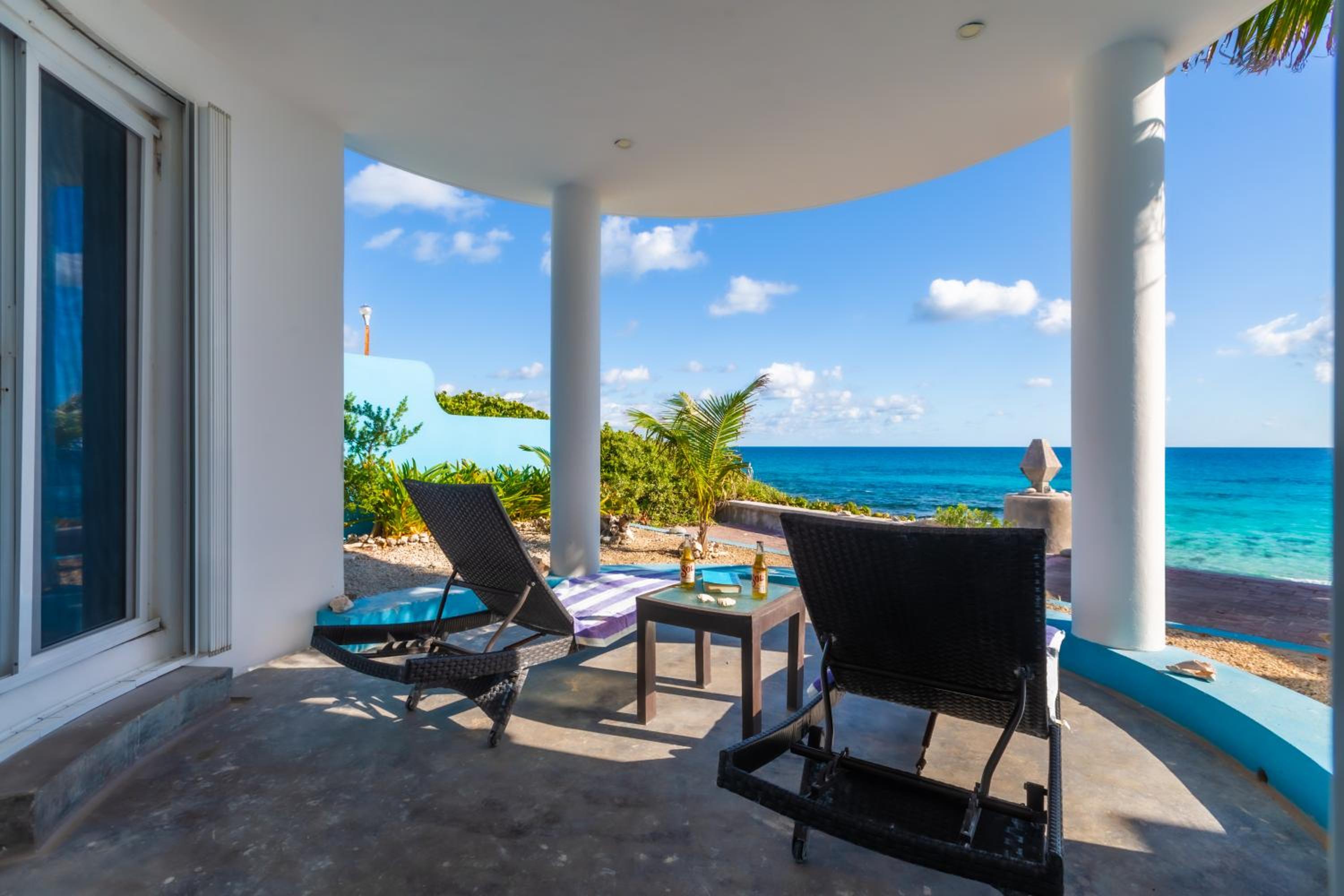 Casa Cielo 2 Bedroom Oceanfront Villa