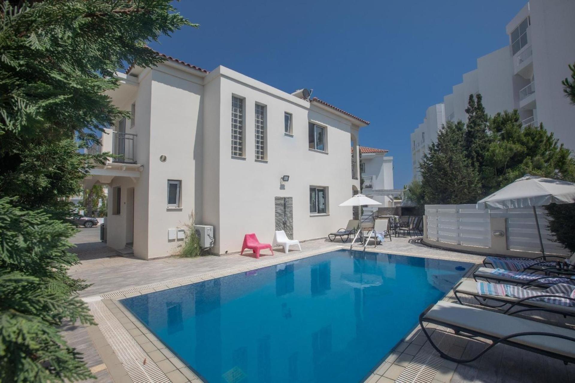 Ferienhaus mit Privatpool für 7 Personen ca 145 qm in Pernera, Südküste von Zypern