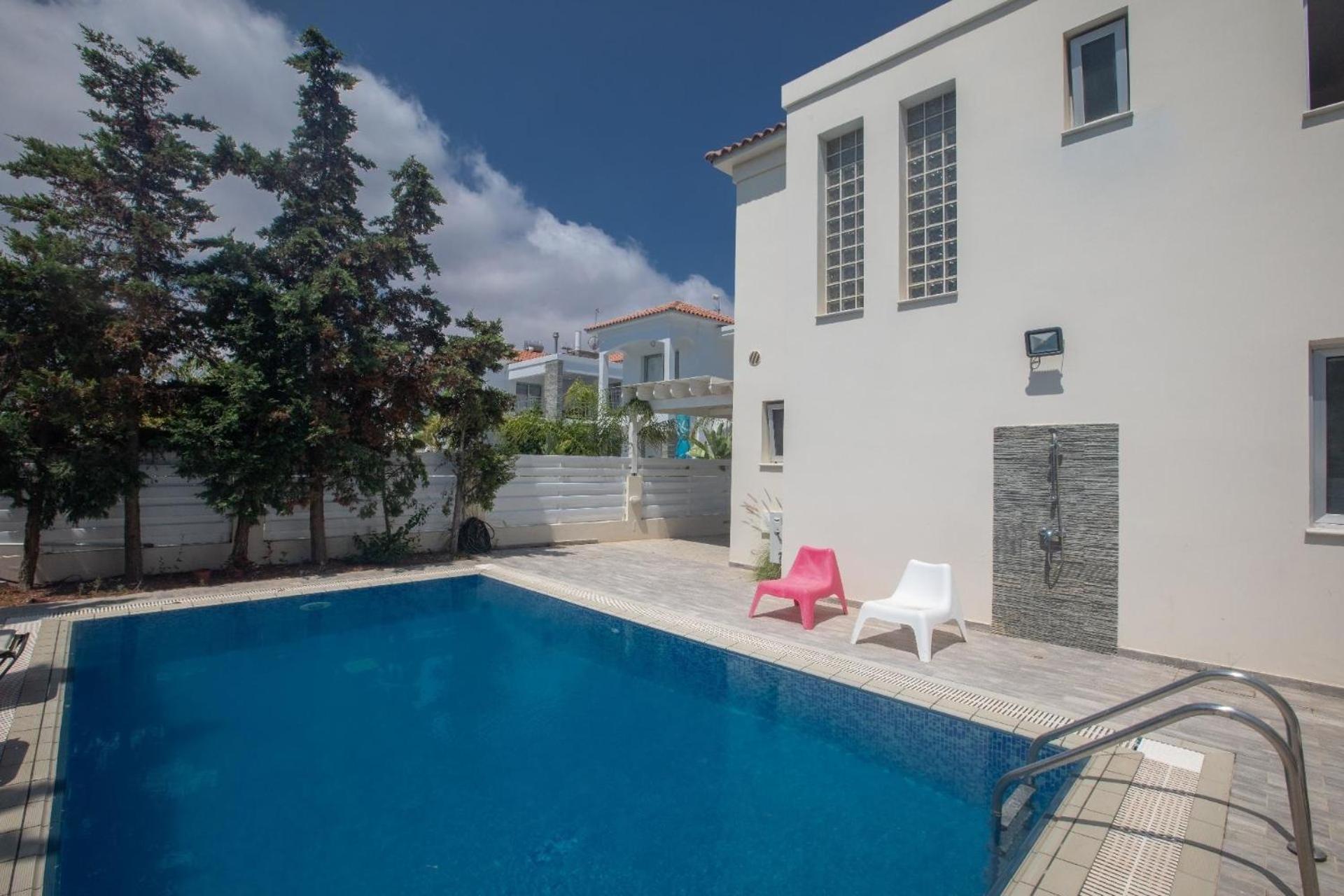 Ferienhaus mit Privatpool für 7 Personen ca 145 qm in Pernera, Südküste von Zypern
