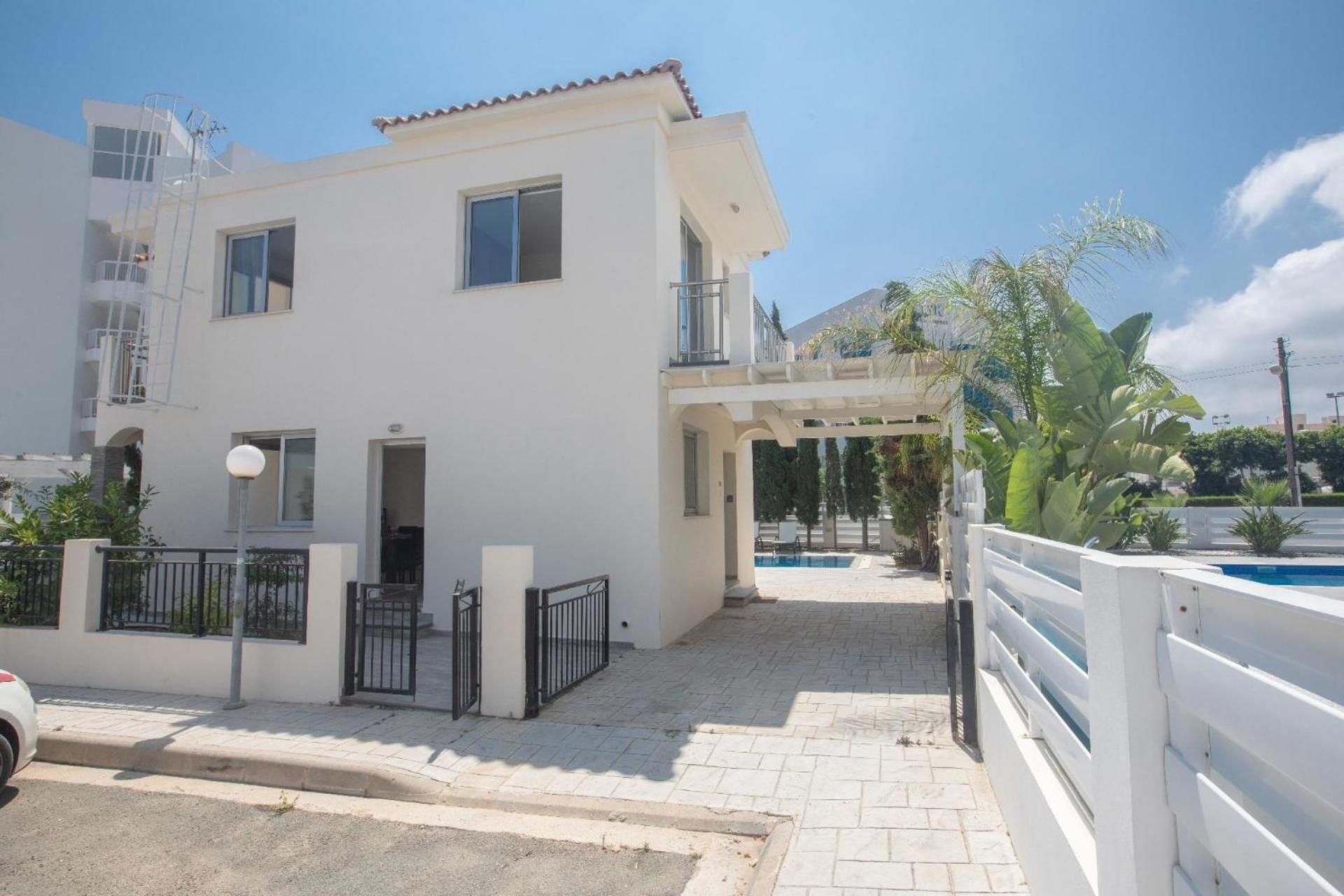 Ferienhaus mit Privatpool für 7 Personen ca 145 qm in Pernera, Südküste von Zypern