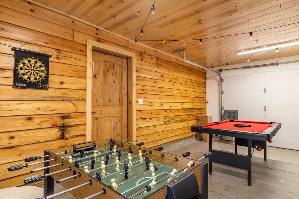 Modern Family Cabin mins to Lake, Slopes & Hikes view 3