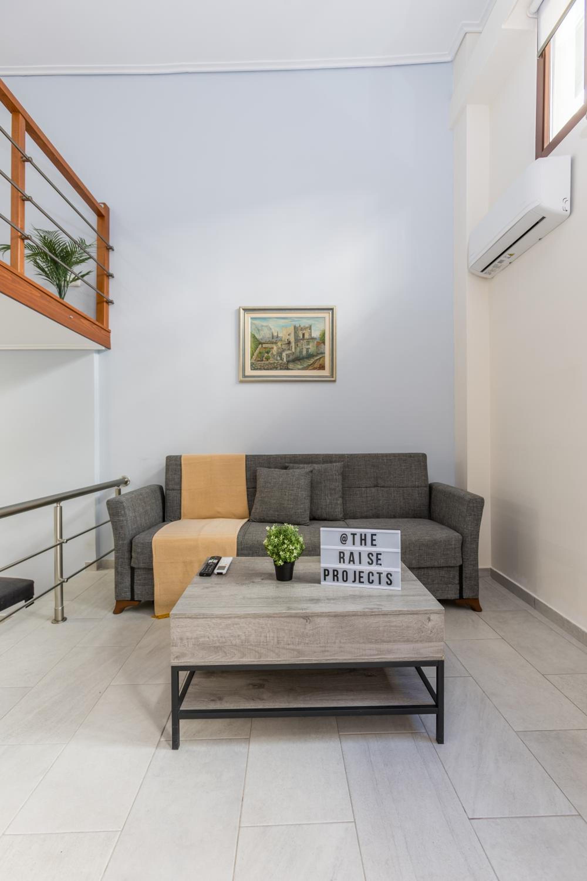Raise Koukaki Urban Lofts
