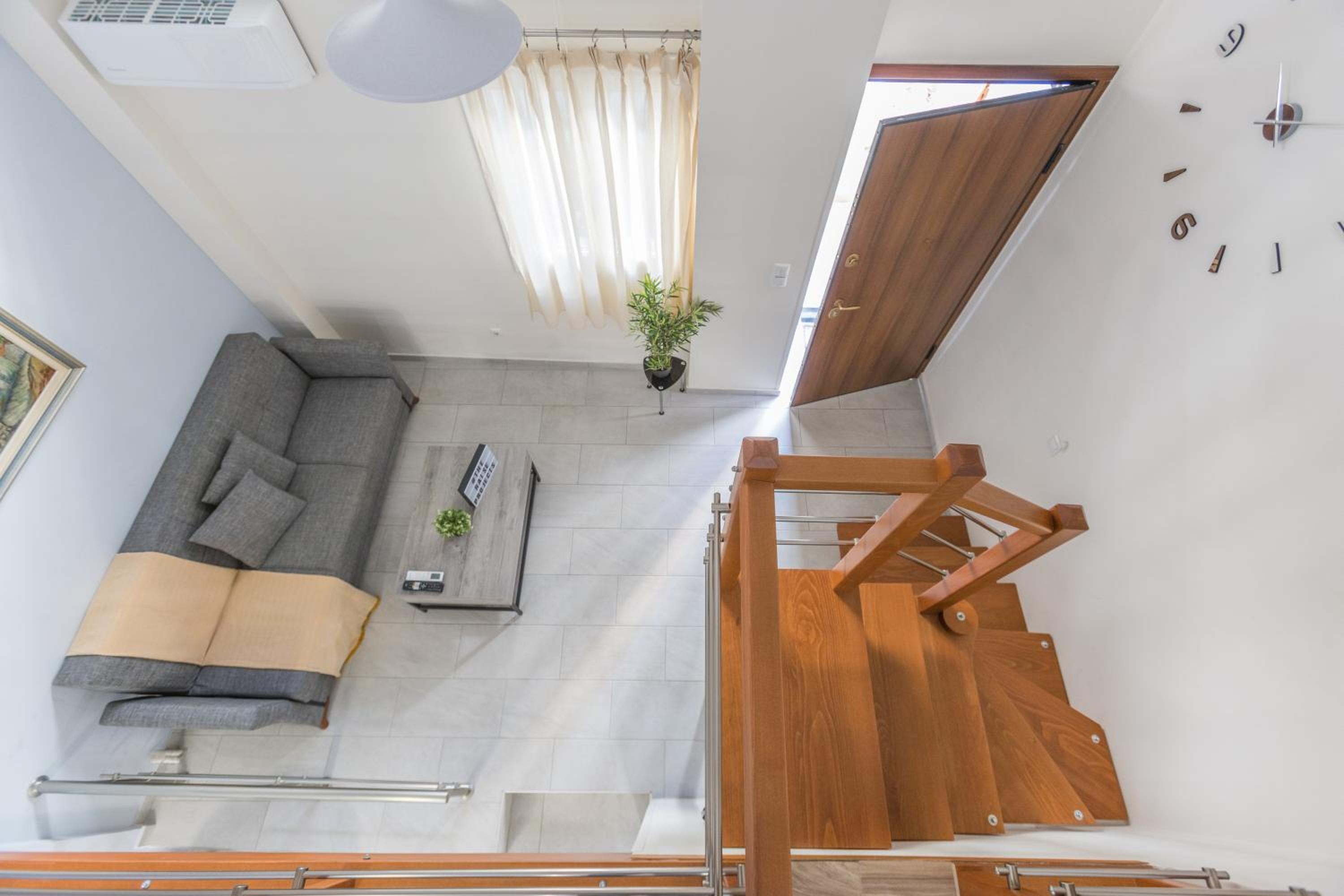 Raise Koukaki Urban Lofts