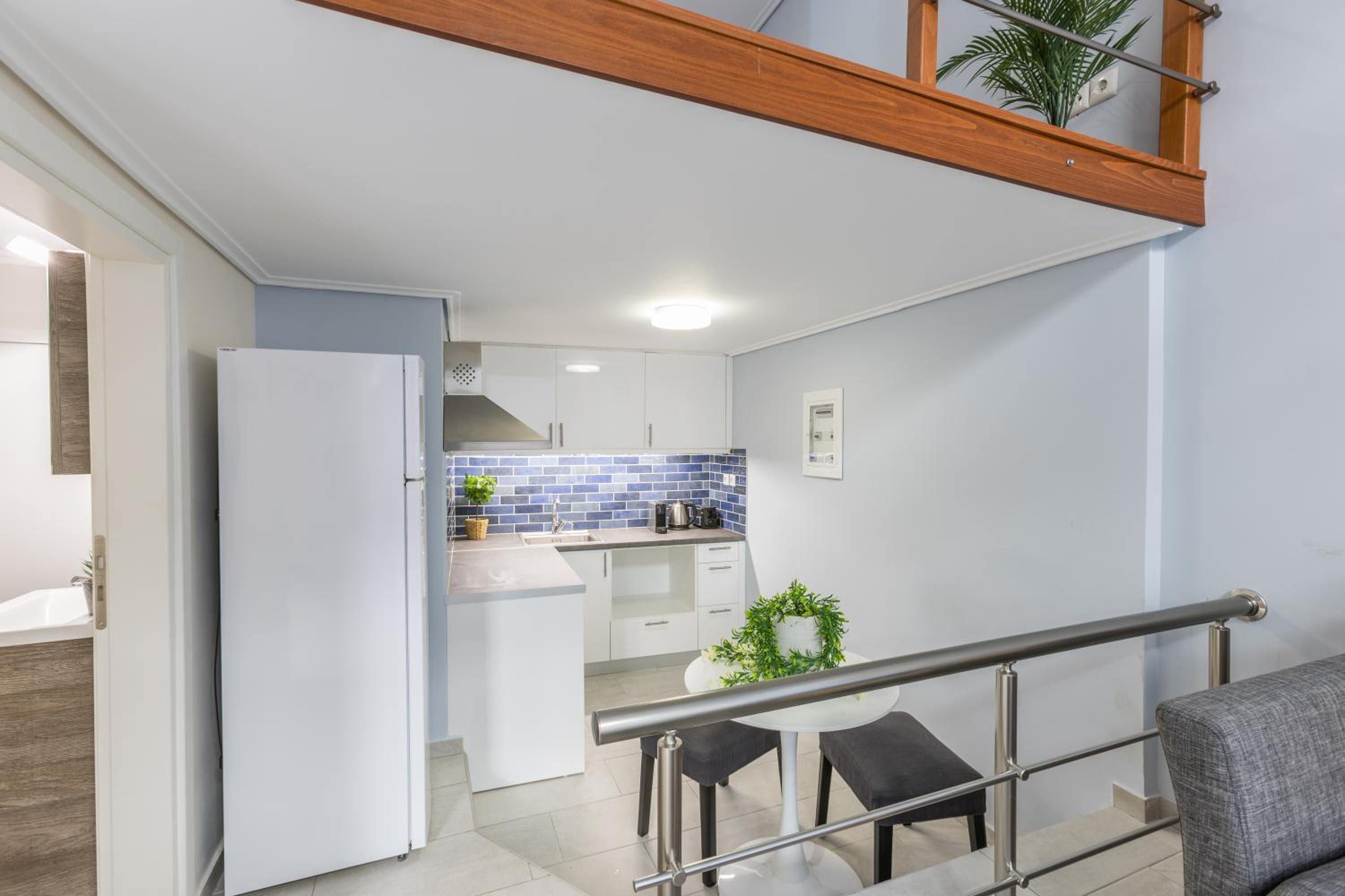 Raise Koukaki Urban Lofts
