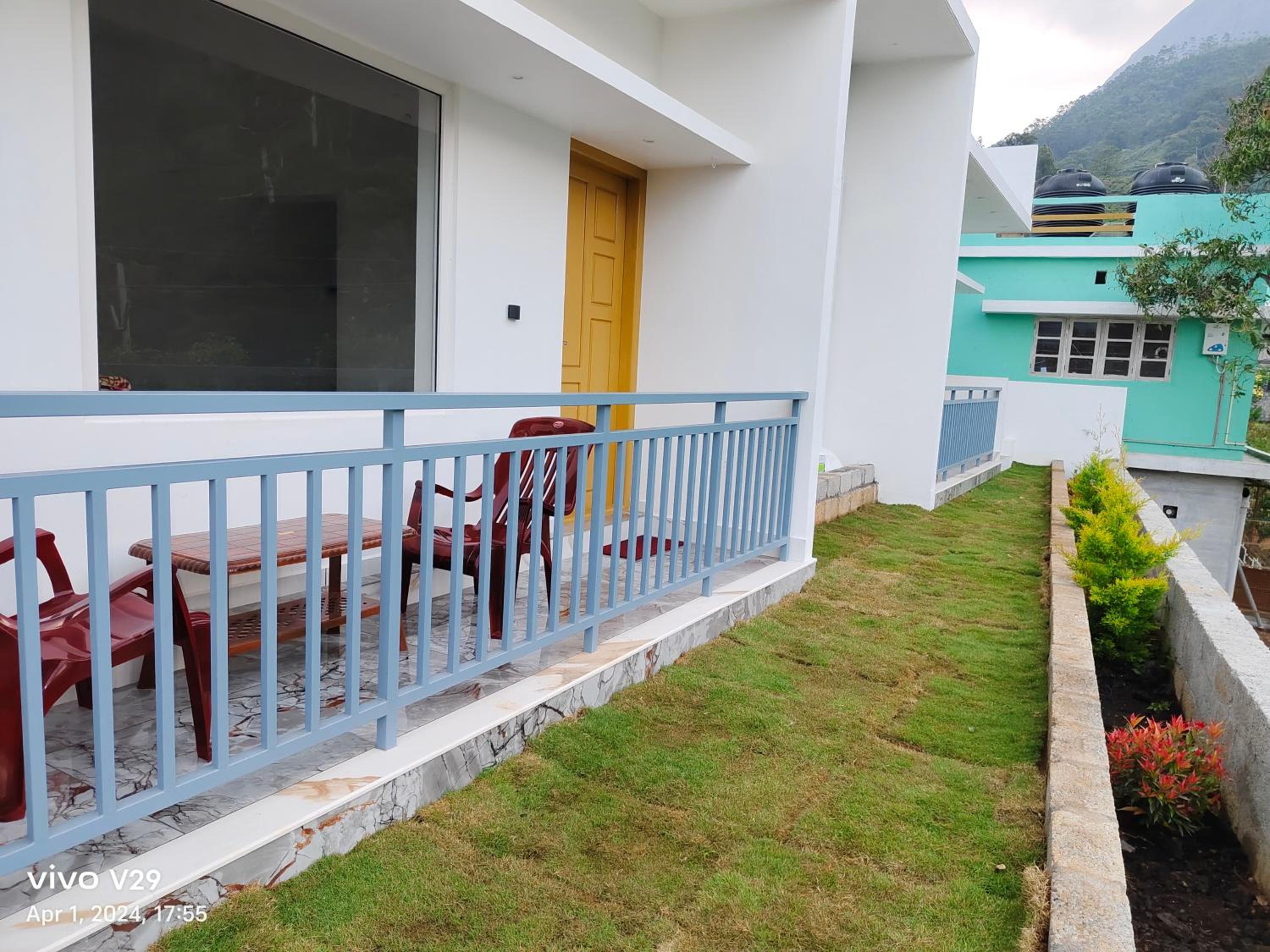 Munnar Pavithra Riverview Homestay