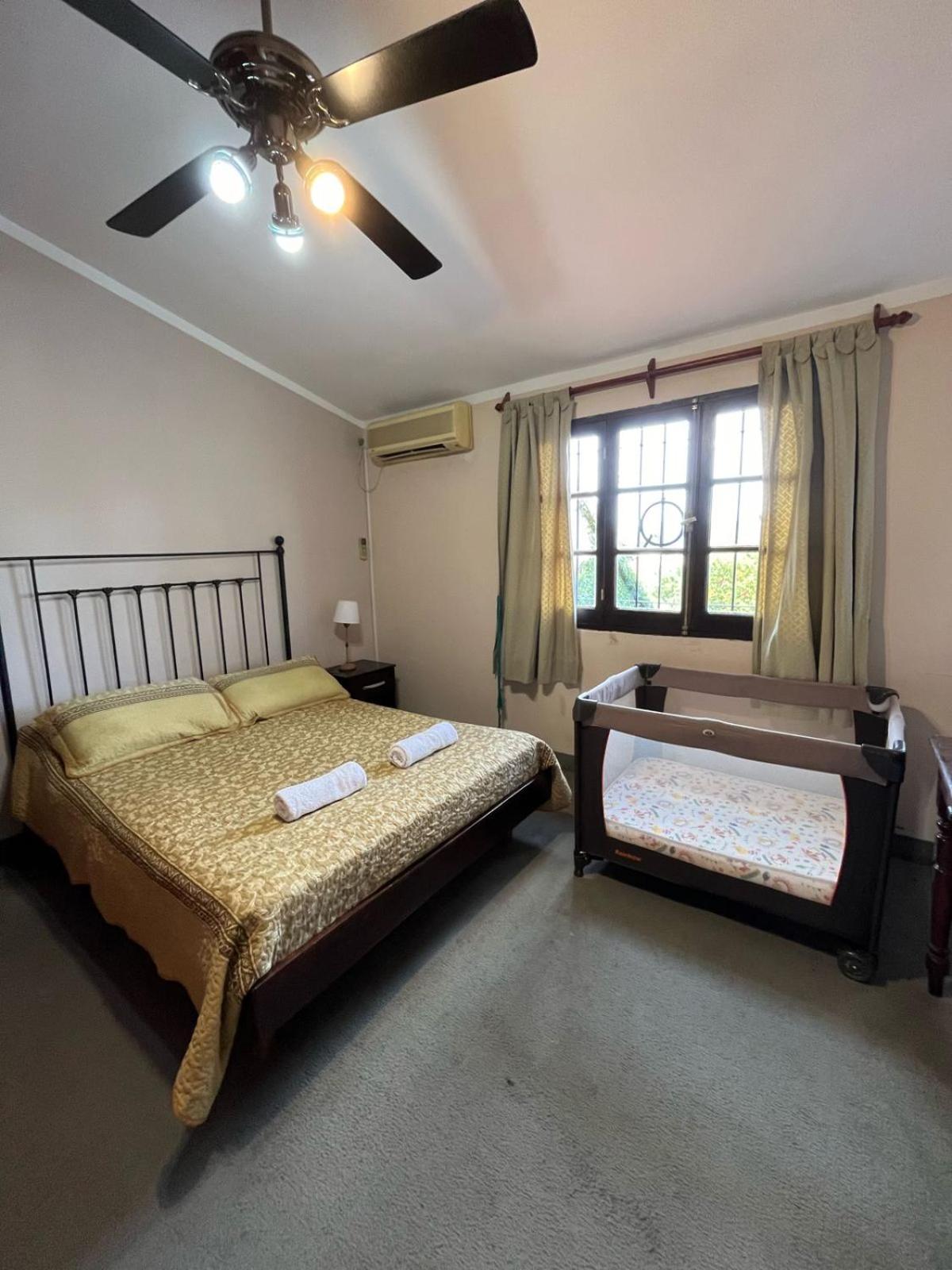 CASA GRAND BOURG CON MAGNÍFICA VISTA Y PILETA