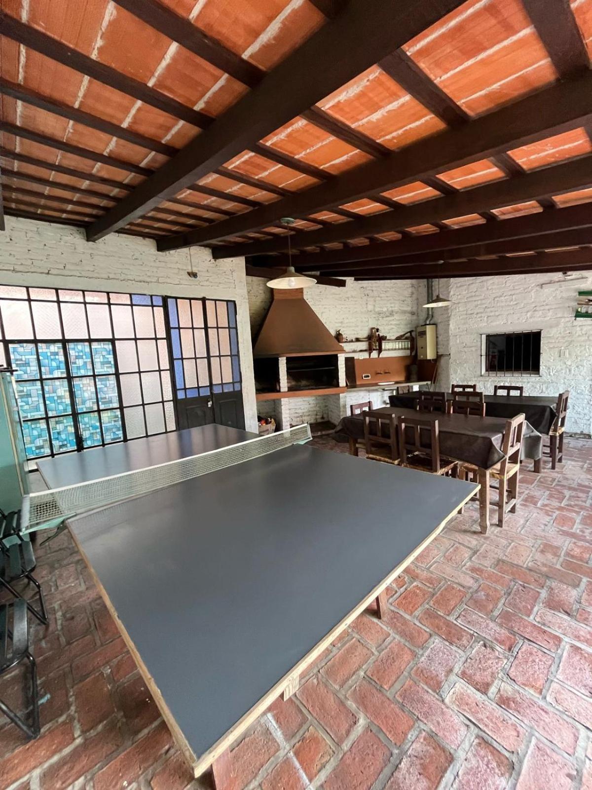CASA GRAND BOURG CON MAGNÍFICA VISTA Y PILETA