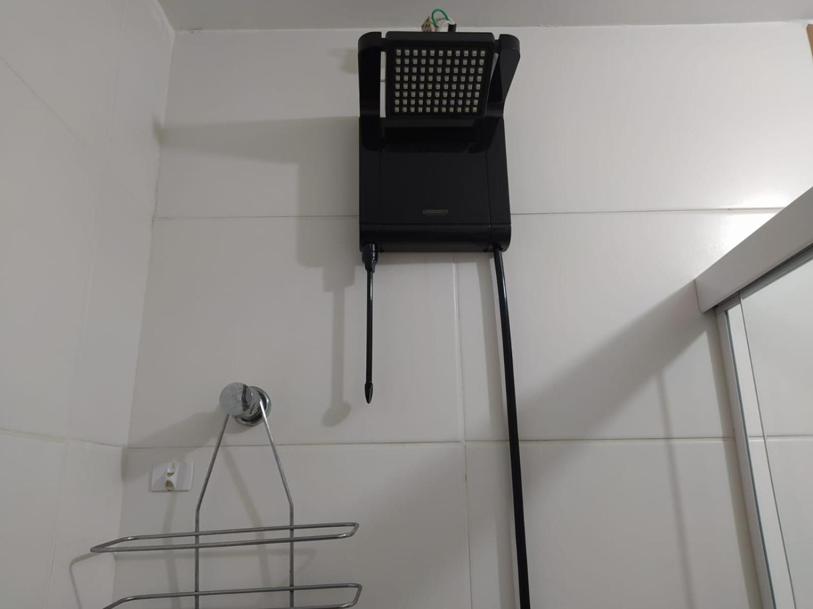 Maria Apê 07 São Mateus l Garagem l WiFi l Térreo l Um minuto do shopping independência