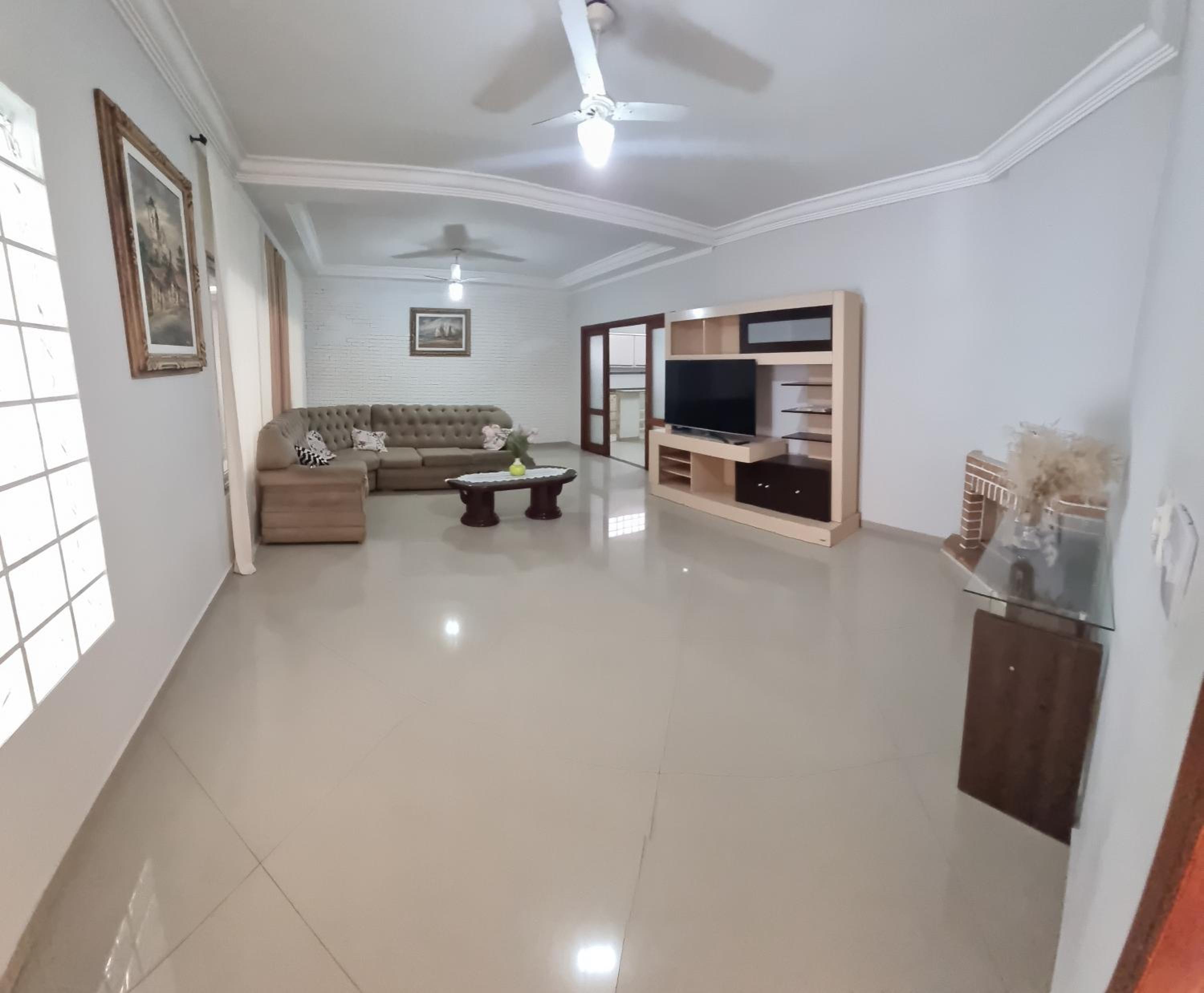 Casa com piscina e lazer em SBC SP