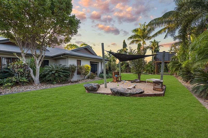 Luxury Style Living 20 minutes from CBD