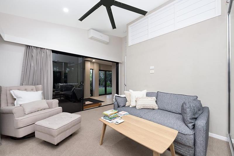 Luxury Style Living 20 minutes from CBD