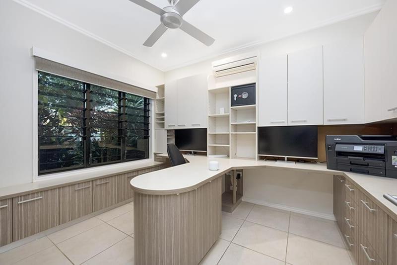 Luxury Style Living 20 minutes from CBD
