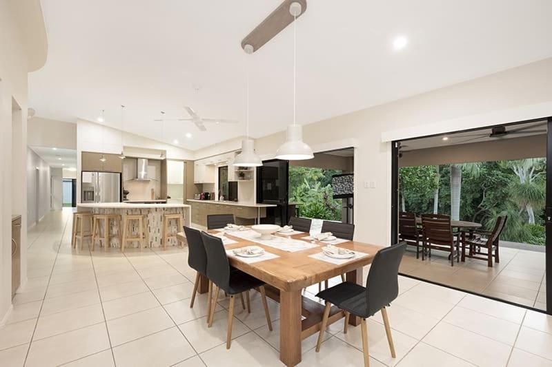 Luxury Style Living 20 minutes from CBD