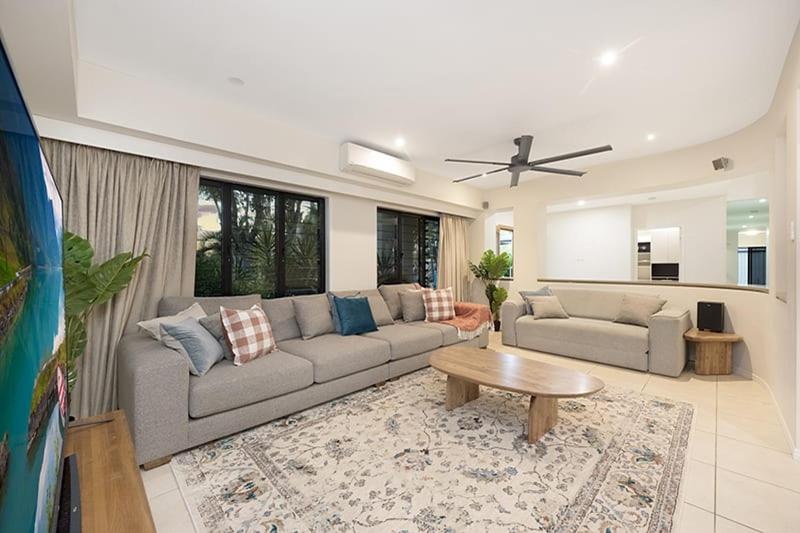 Luxury Style Living 20 minutes from CBD