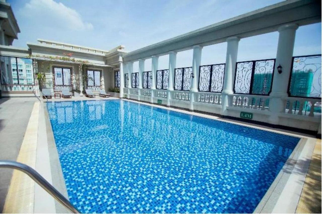 Cheng's Apartment