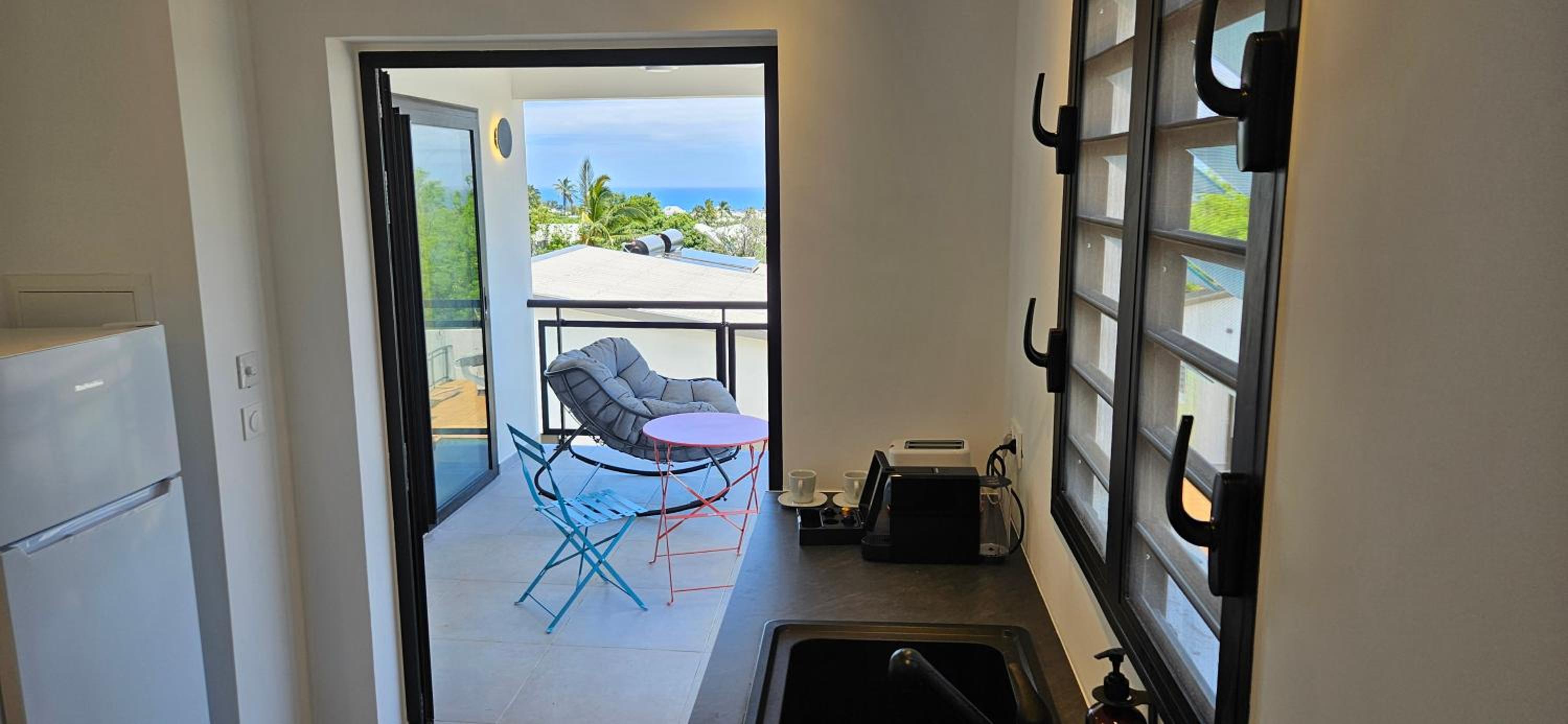 Paradise City Break view 4
