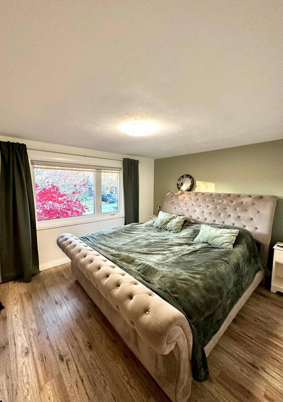 3 Bdr Bungalow in Burlington