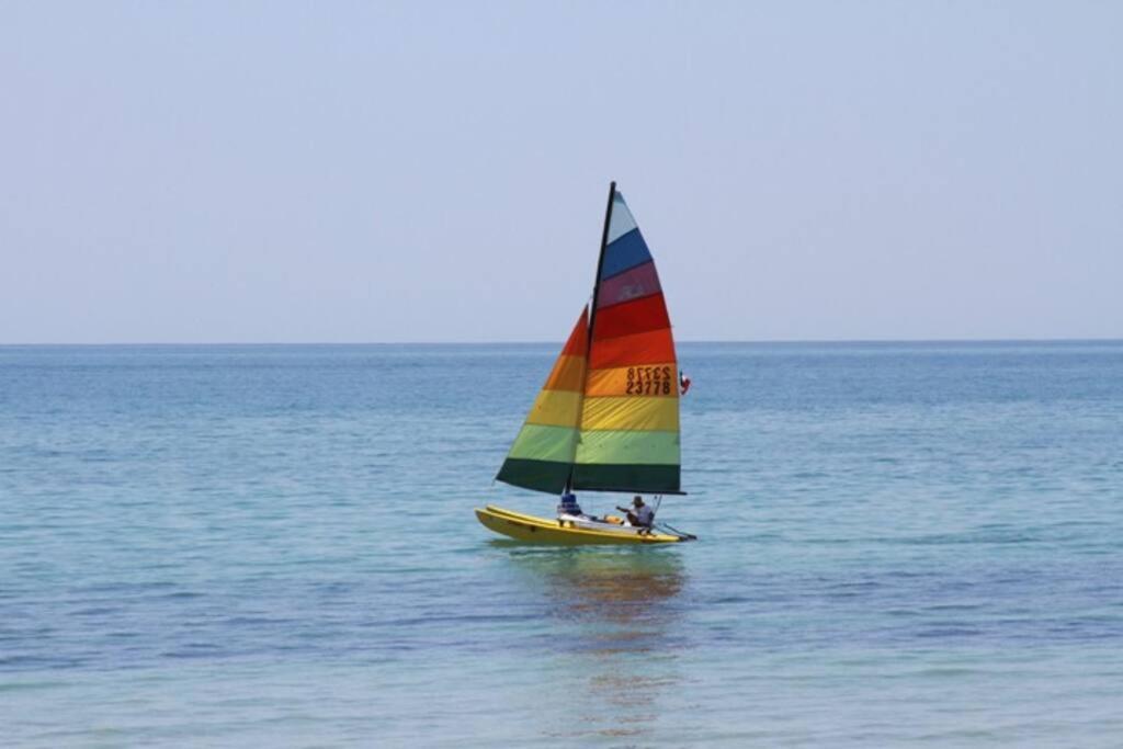 Luxurious 1 Bedroom Ocean Front in Las Palomas view 3