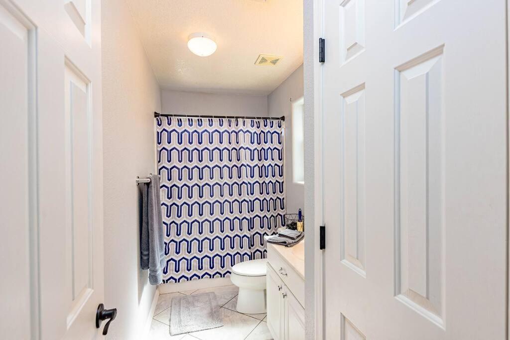 Pool Spa Pool Table Lake View Sleeps 24 view 5