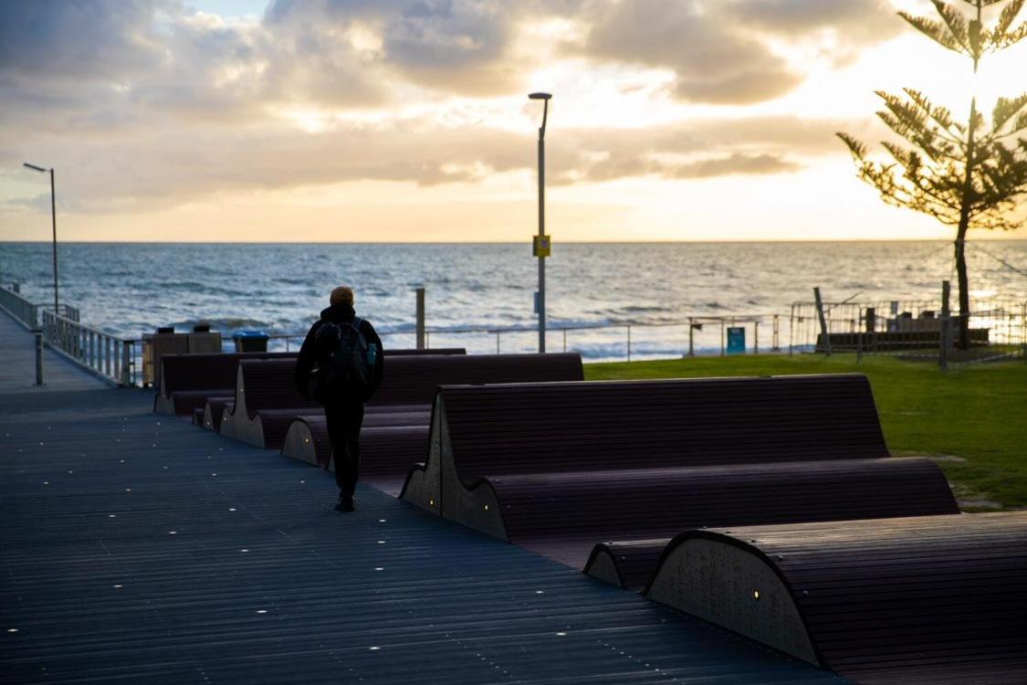Henley Beach Seaside Escape
