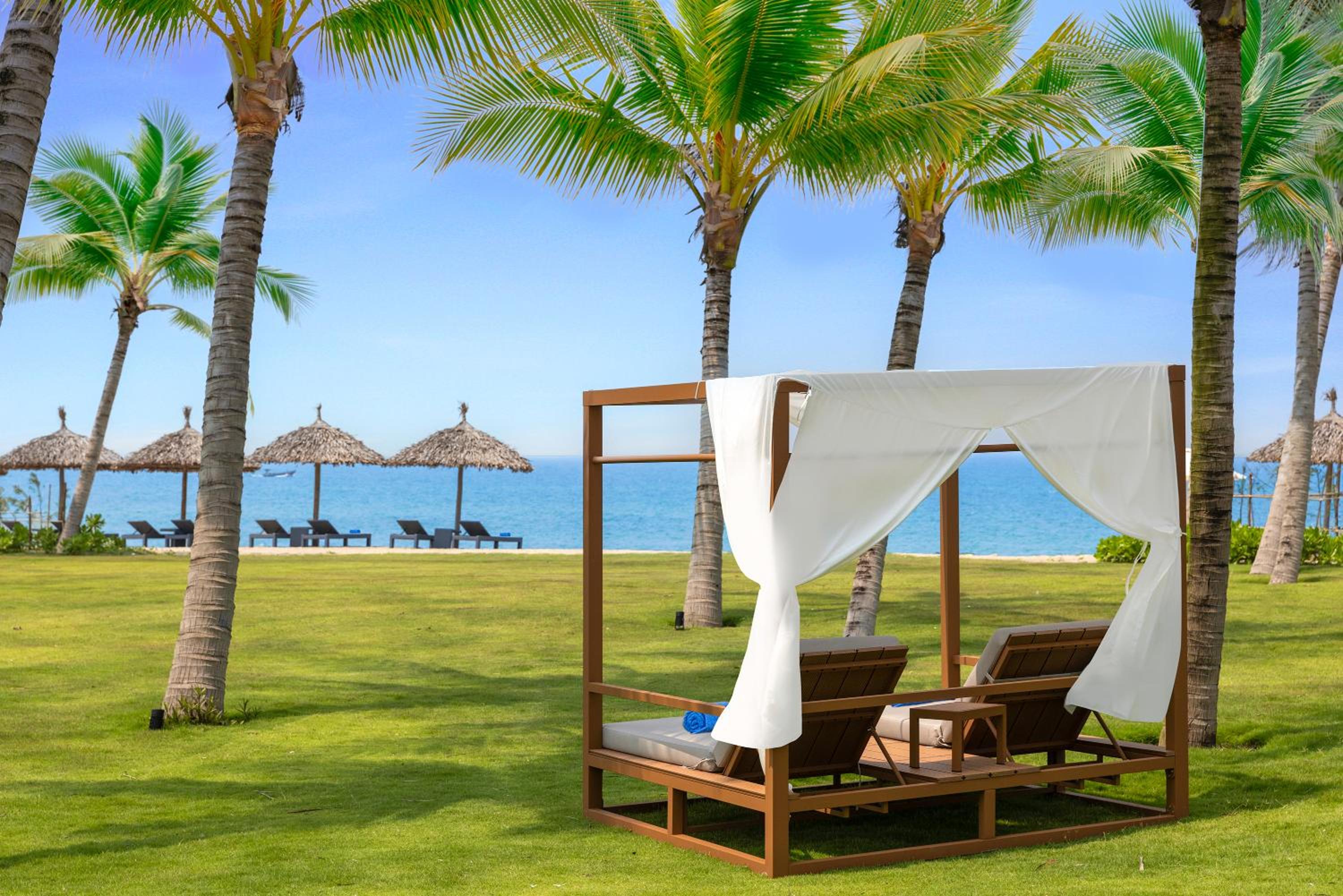 Royal Beachfront Villas & Spa Hoi An Danang