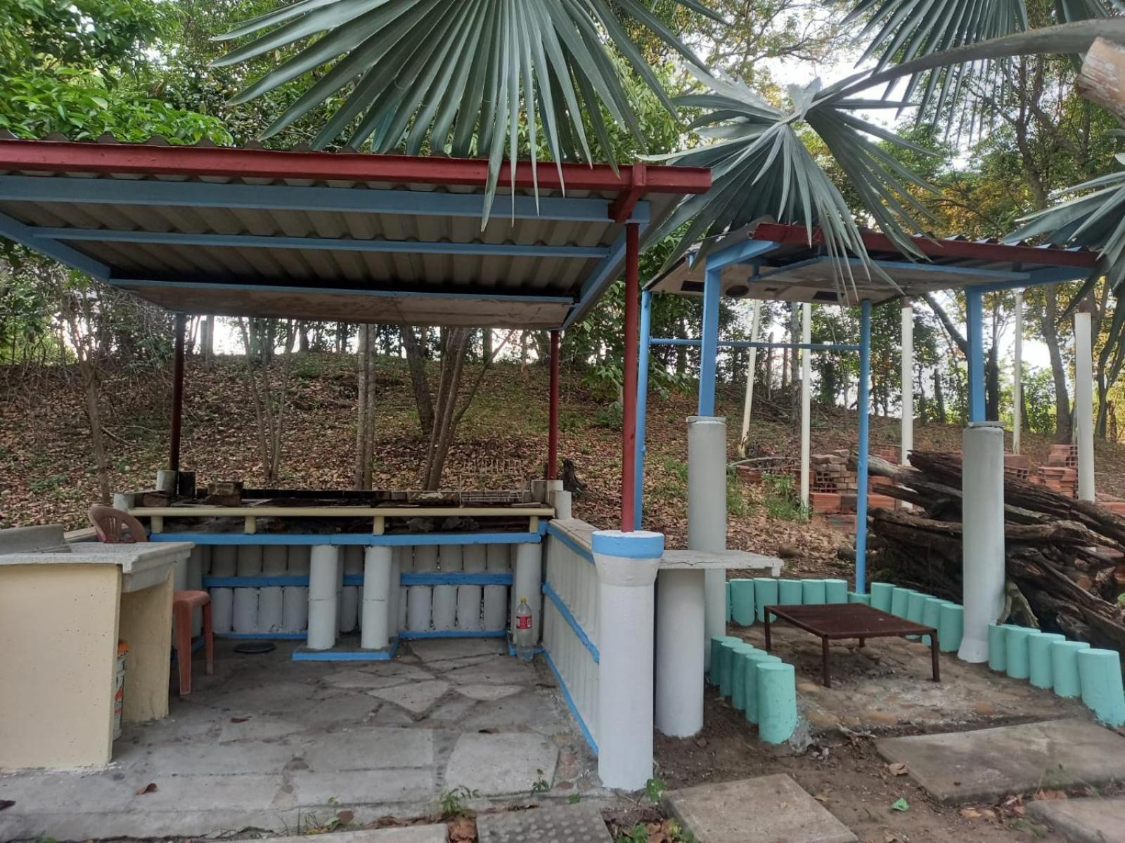 Finca Las 2 Puertas en Agua de Dios