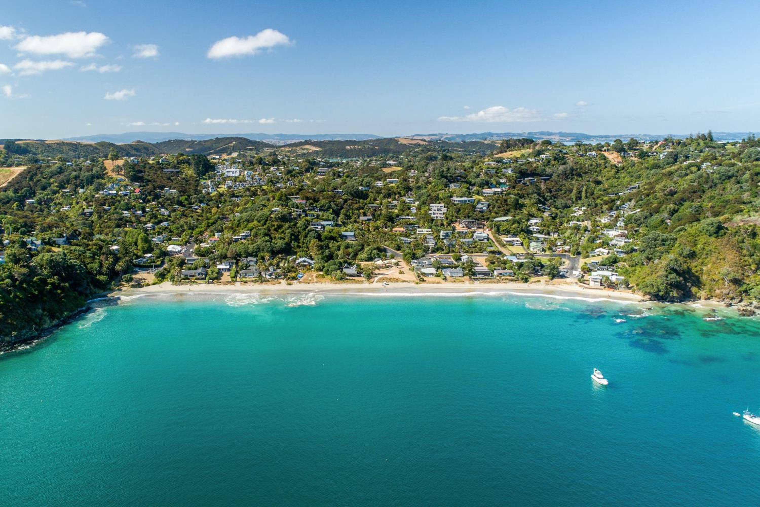 Nikau Cottage - Palm Beach Holiday Home view 3