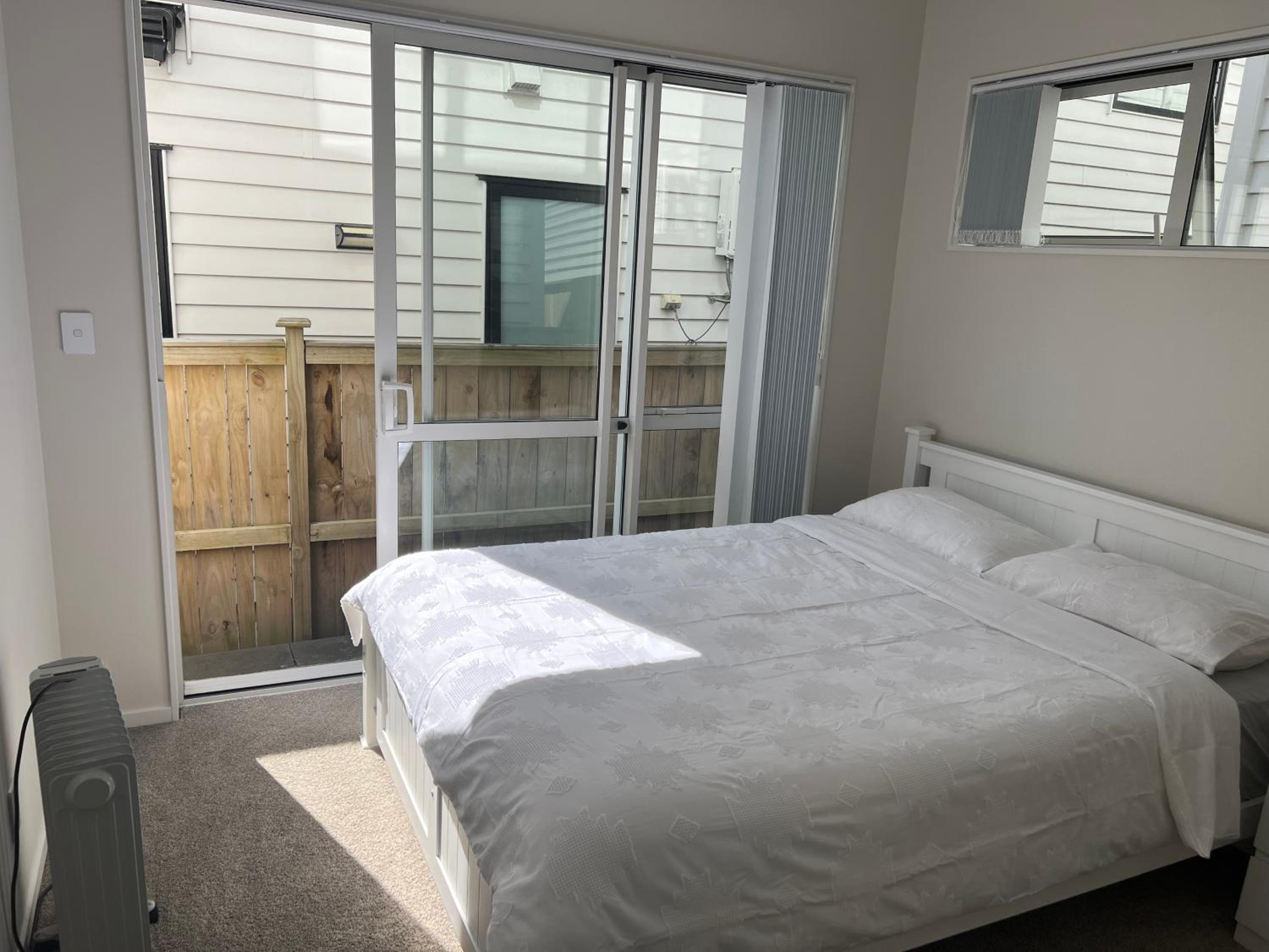 Private Ensuite for singles or couples — Auckland