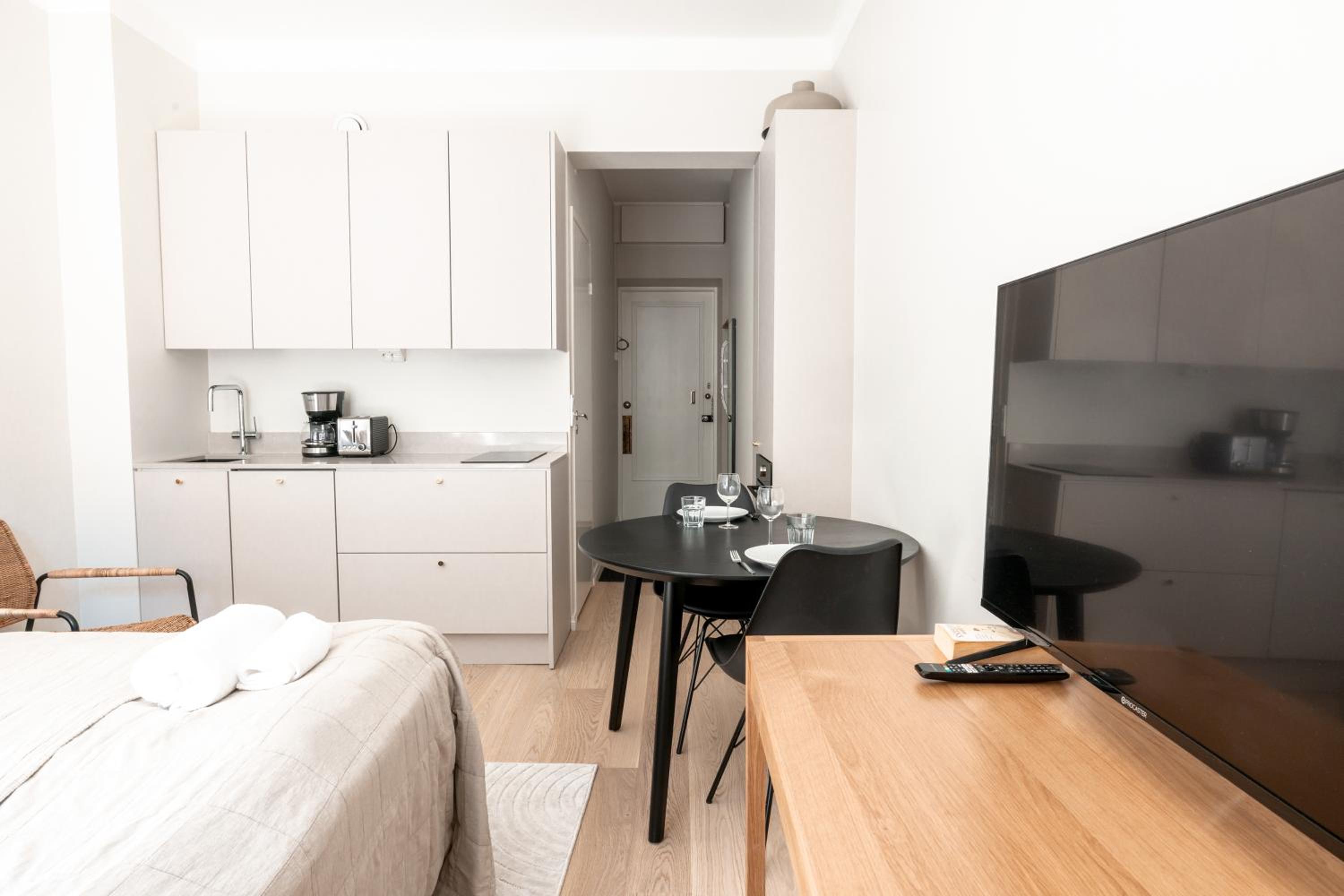 POISTA 2ndhomes Modern & Stylish Studio close to the Sea view 2