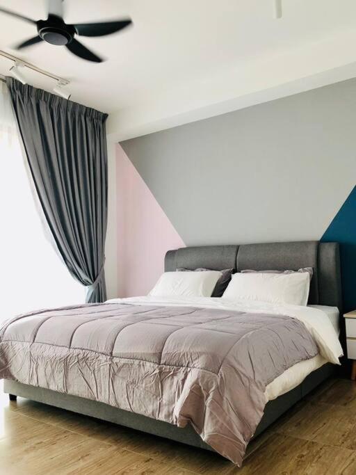 KL2-4pax studio nr KTM&Midvalley