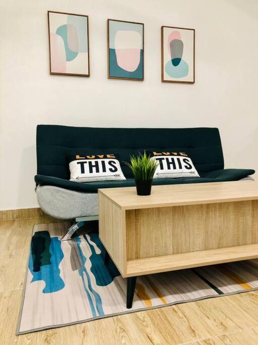 KL2-4pax studio nr KTM&Midvalley