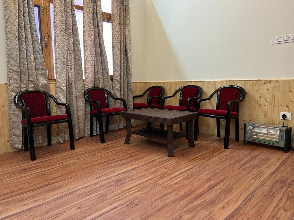 lounge