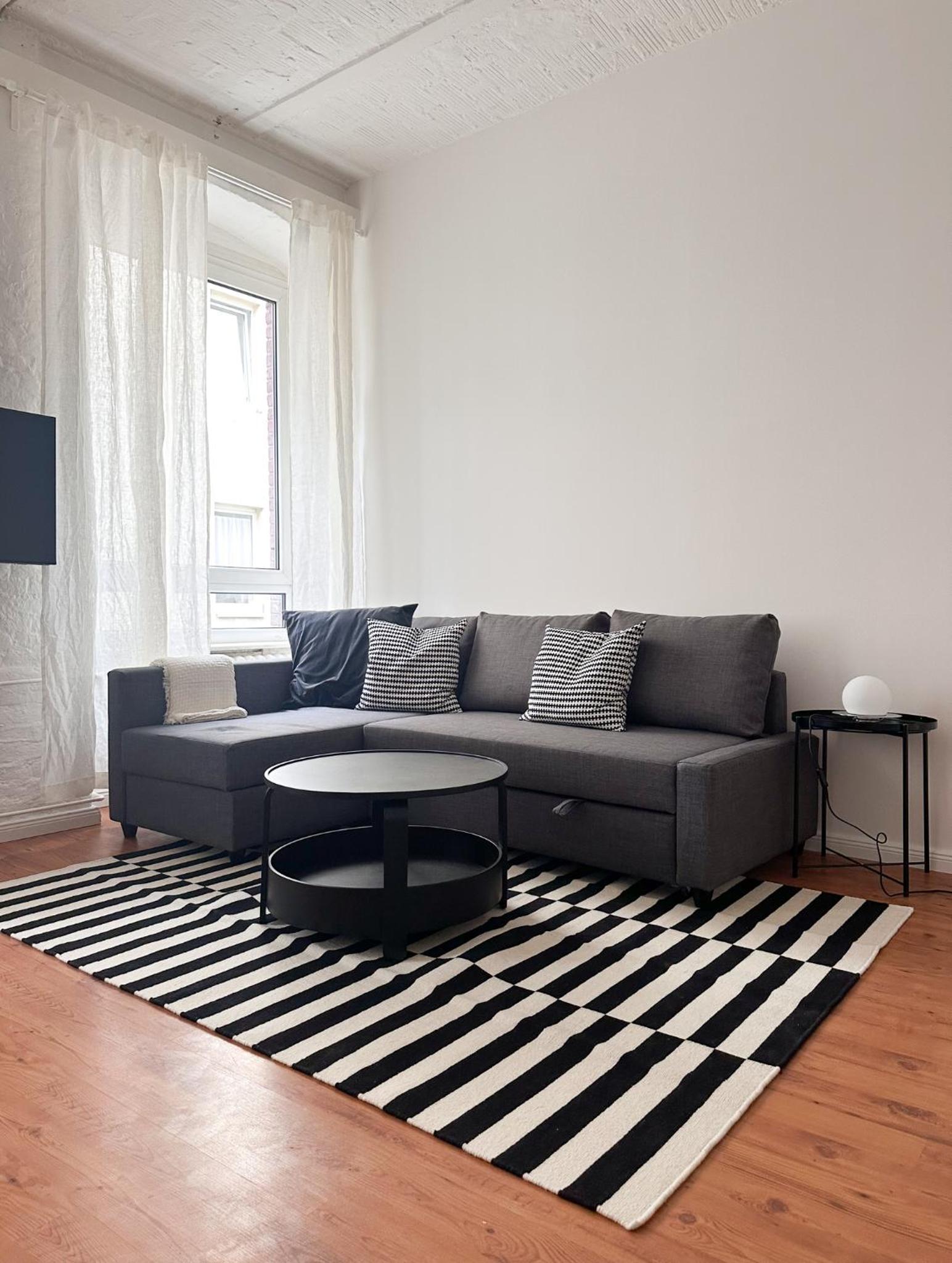 NOOK Design-Apartments mit Küche, Duschbad, neben U-Bahn Station aber ruhig gelegen