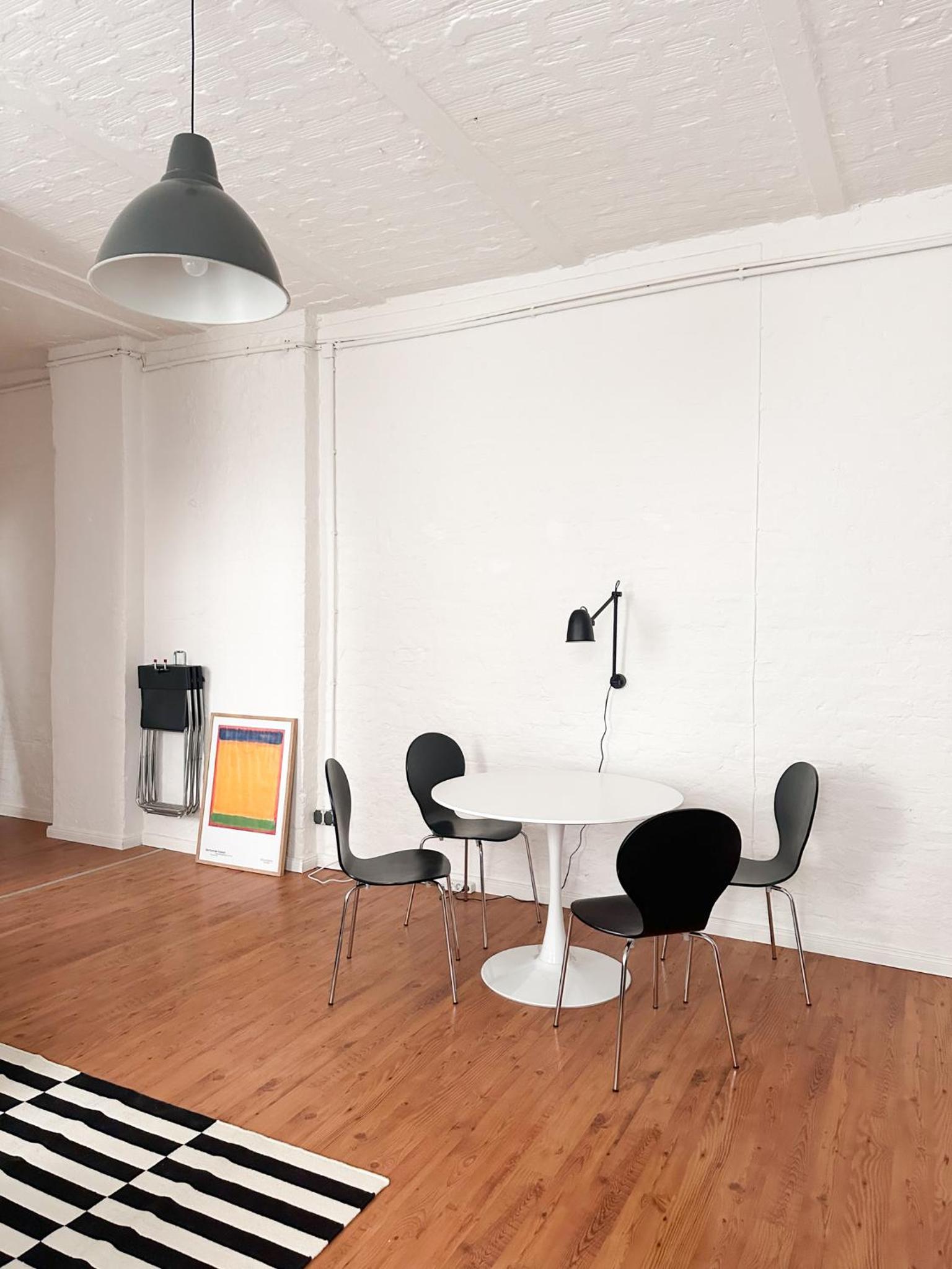 NOOK Design-Apartments mit Küche, Duschbad, neben U-Bahn Station aber ruhig gelegen
