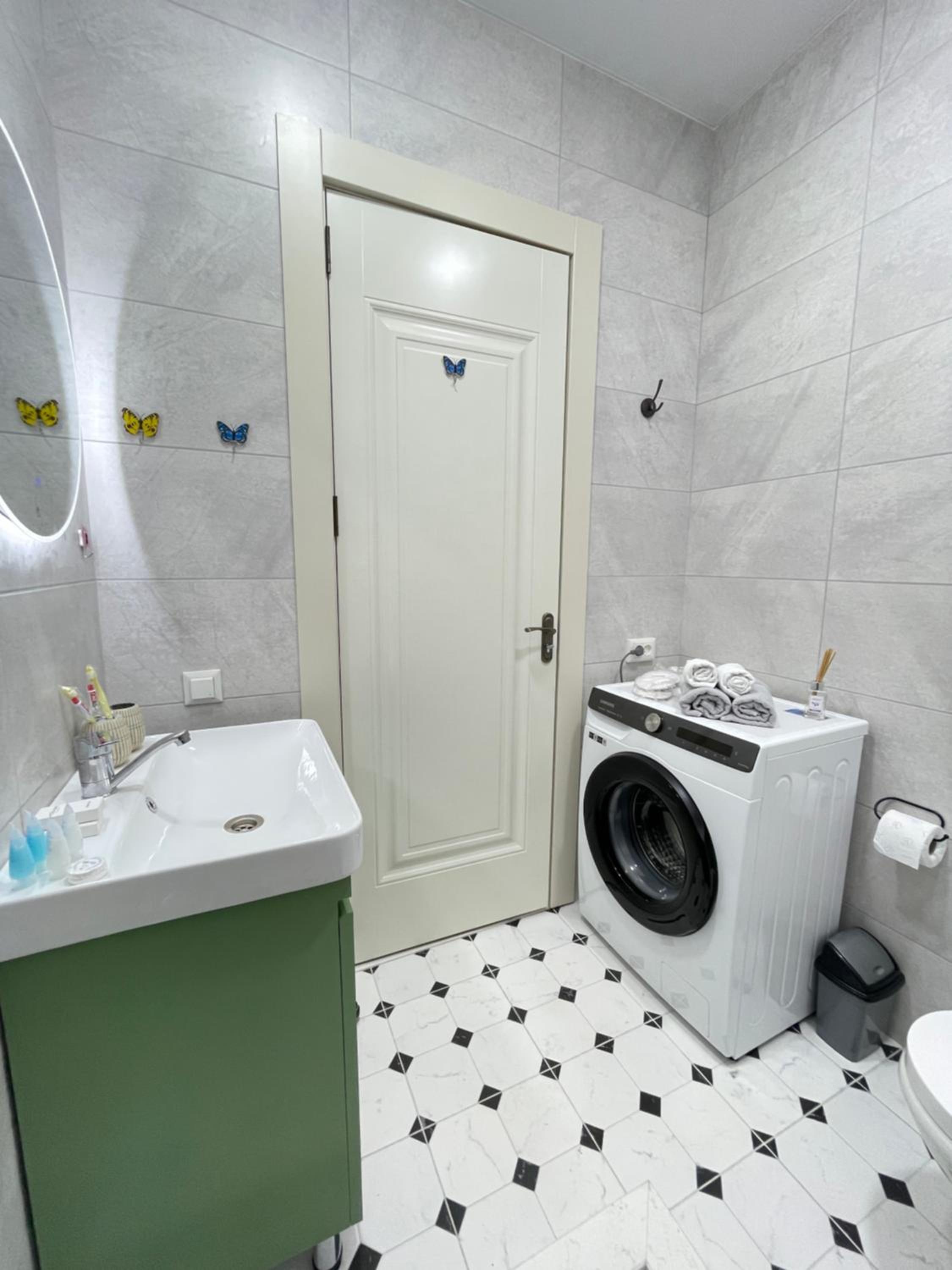 Photo 9