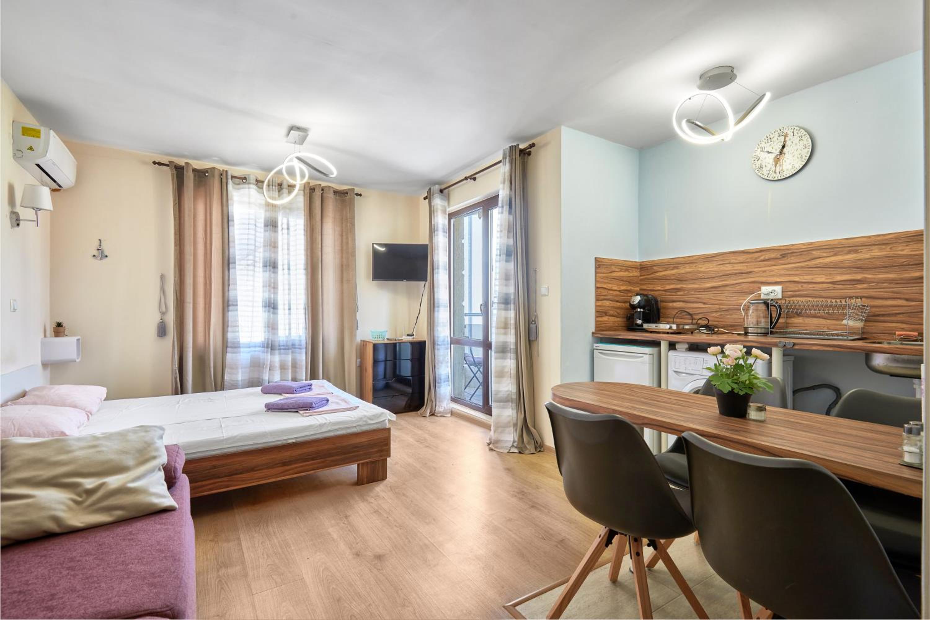 Sozopol Beach Life Adorable Studio by Flаt Mаnаger