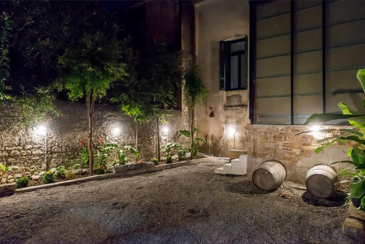 Kalamata Aigli Lux Seafront Retreats- Up to 11ppl view 4