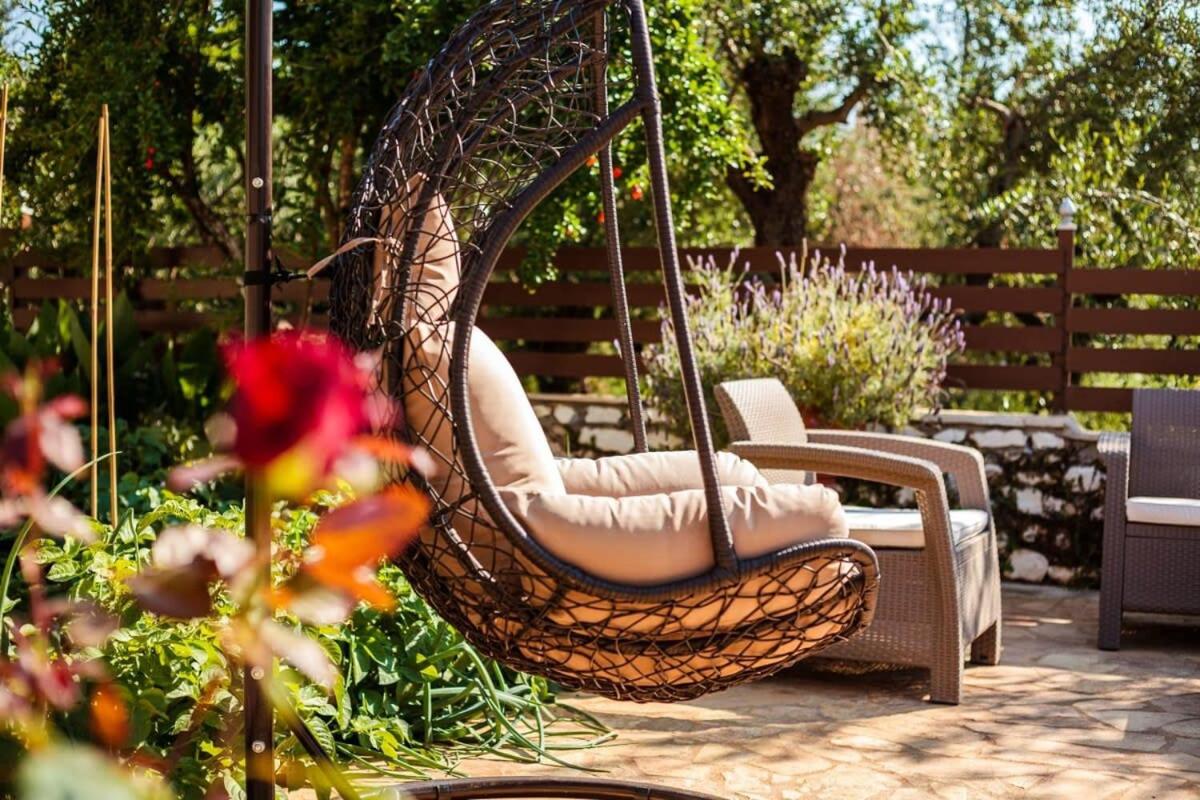 Mani's Garden Paradise - Elia Secluded Retreat view 5