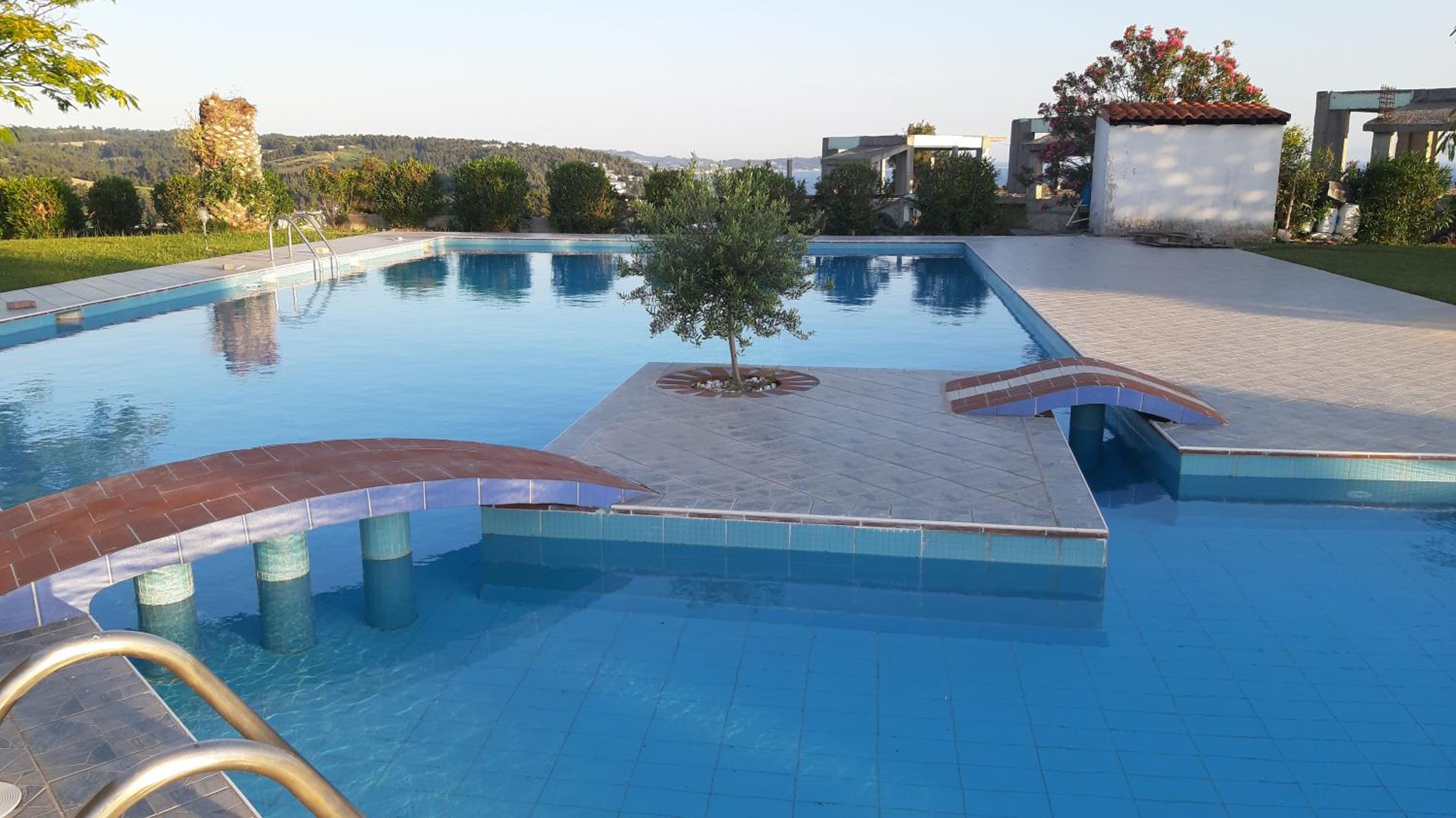C&C private beach & vista view 5