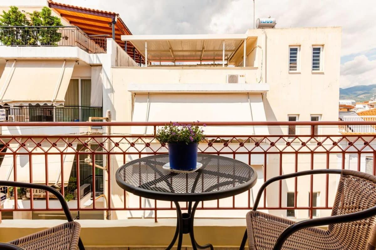 Kalamata City Nest - Central & Cozy Hideout photo 3