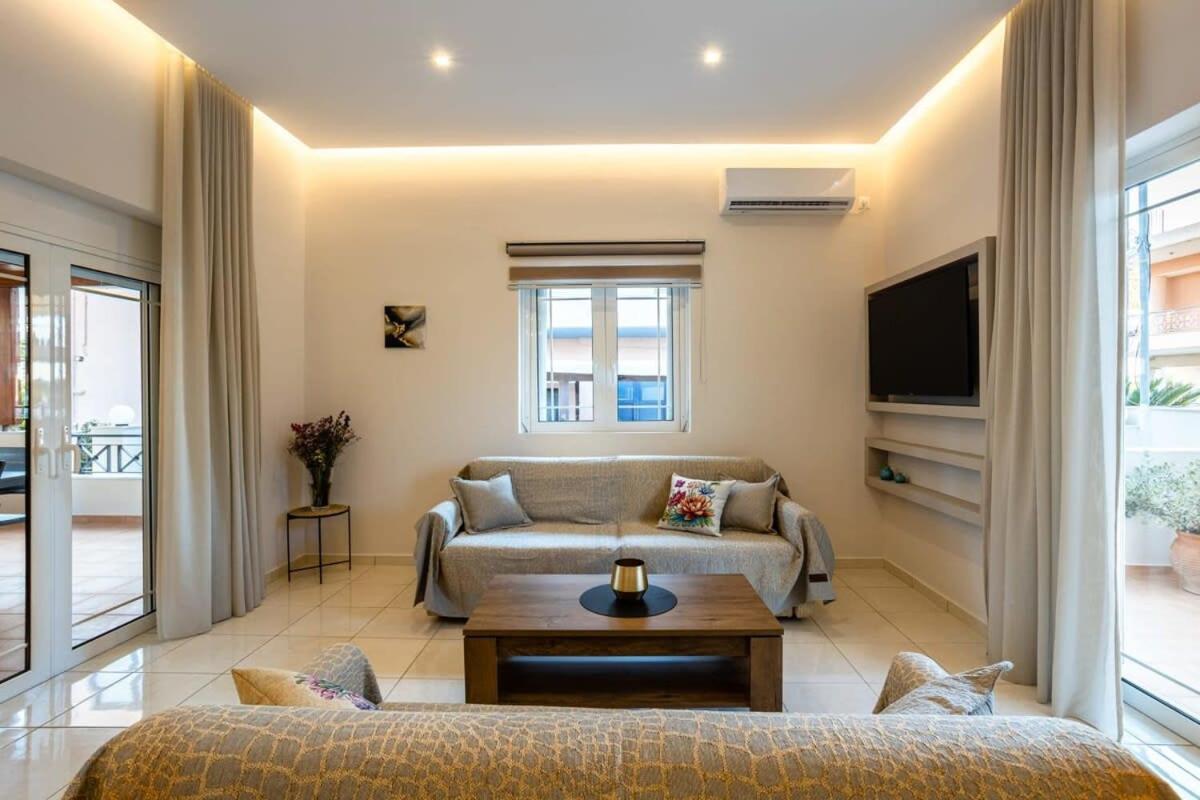 Filiatra Downtown Cozy Retreat - Homely Vibes view 4